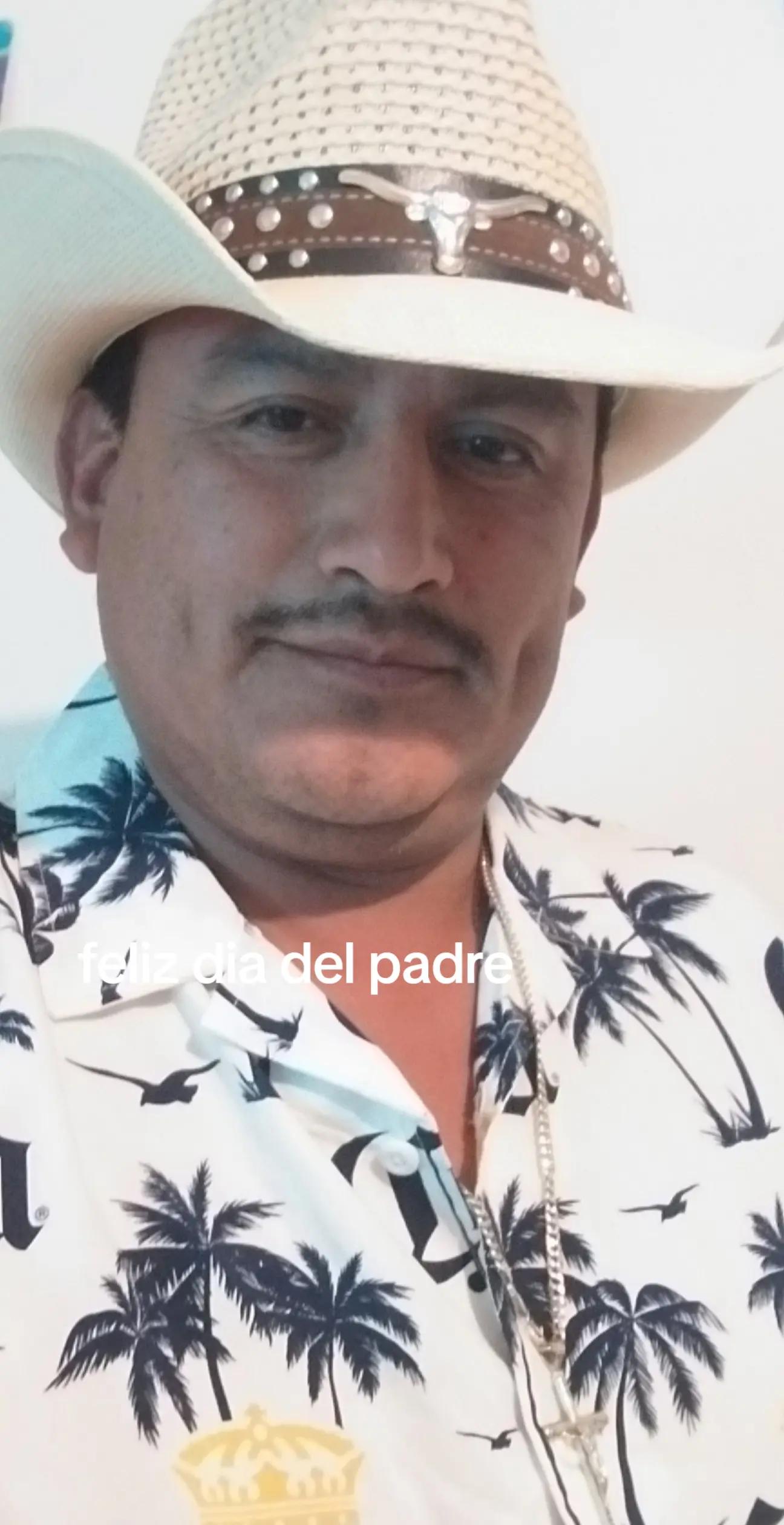 @Israel monterroso