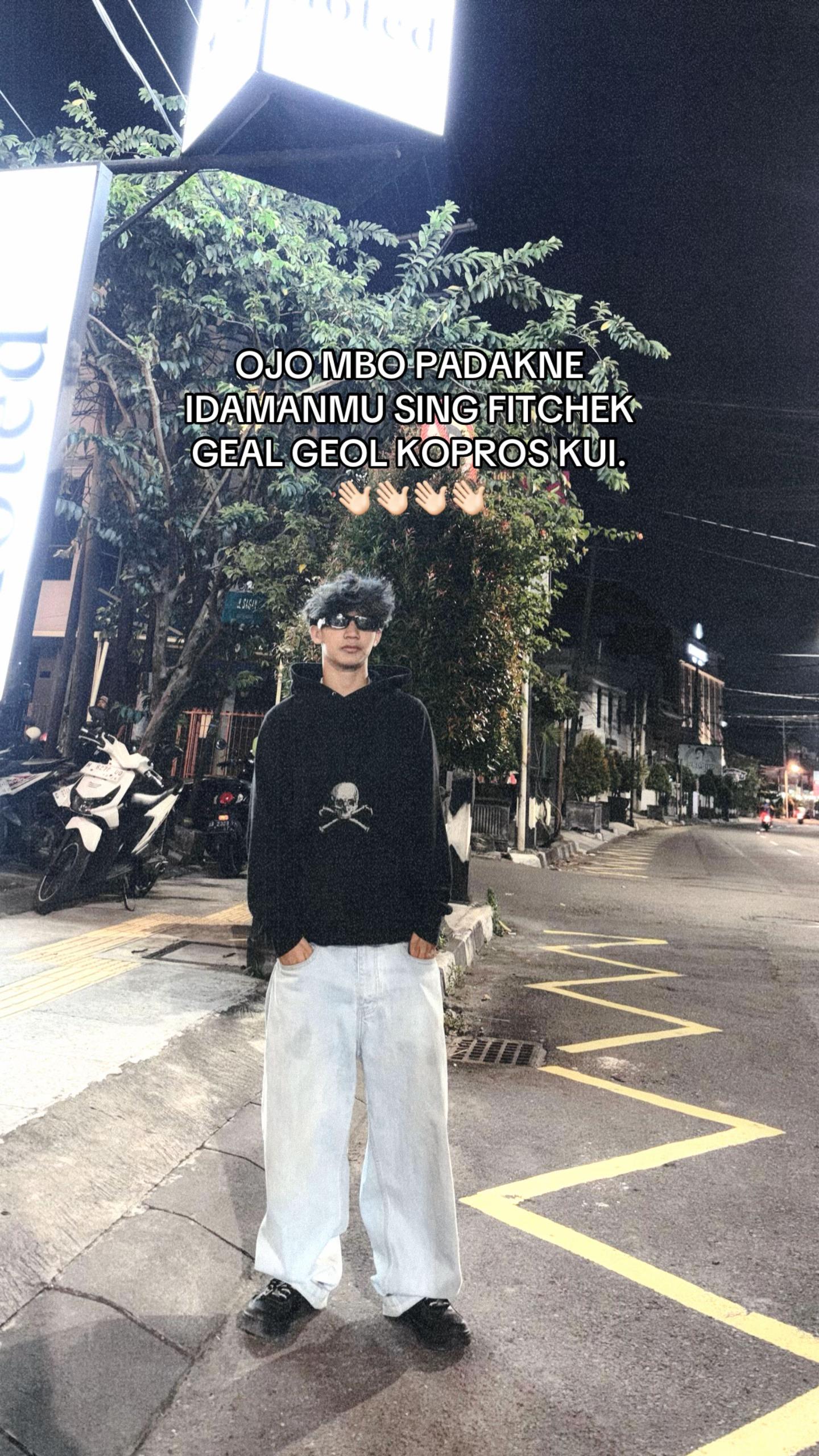 @4poii