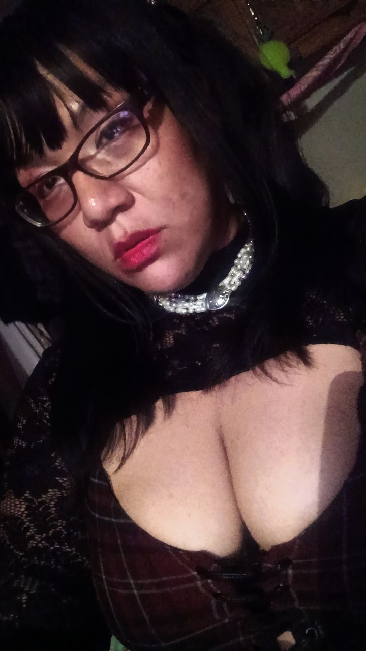 @hopelessrhia