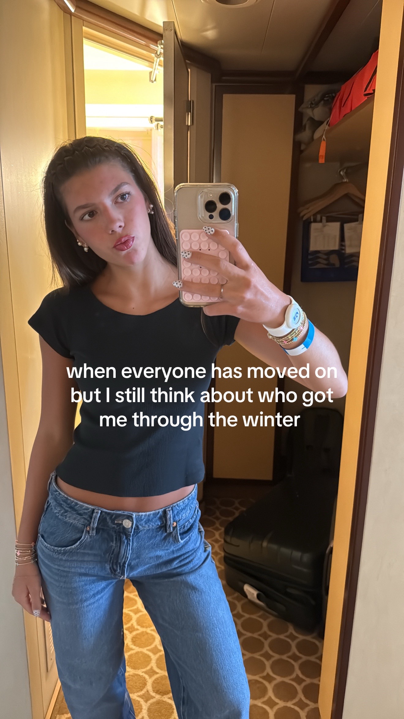 @💗🤸&zwj;♀️😇🪽🐆🍋&zwj;🟩