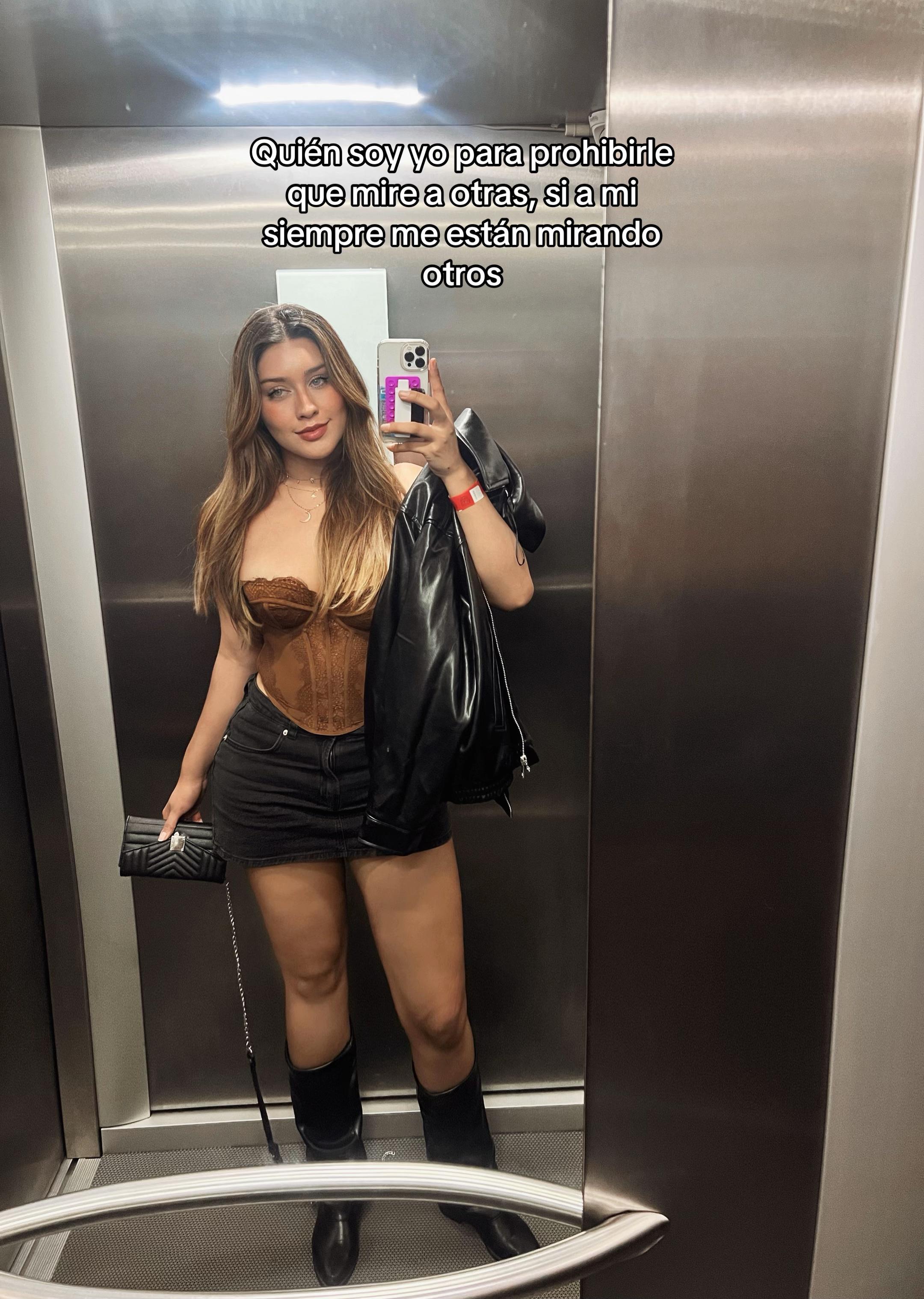@Jeniferpelaez_