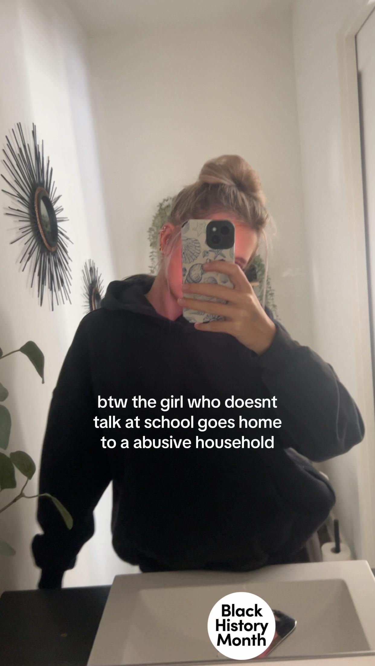 @𝓜