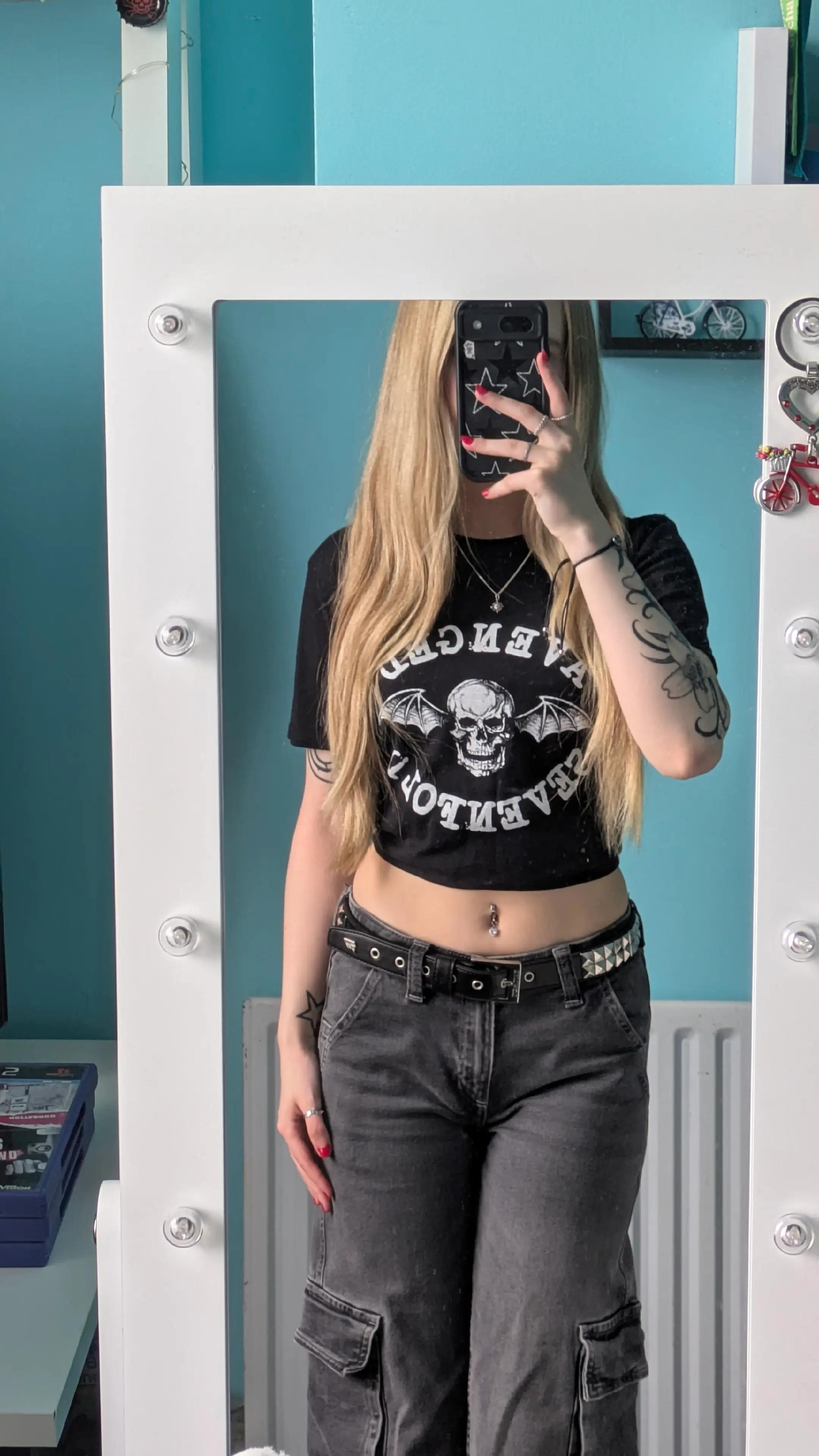 @<3