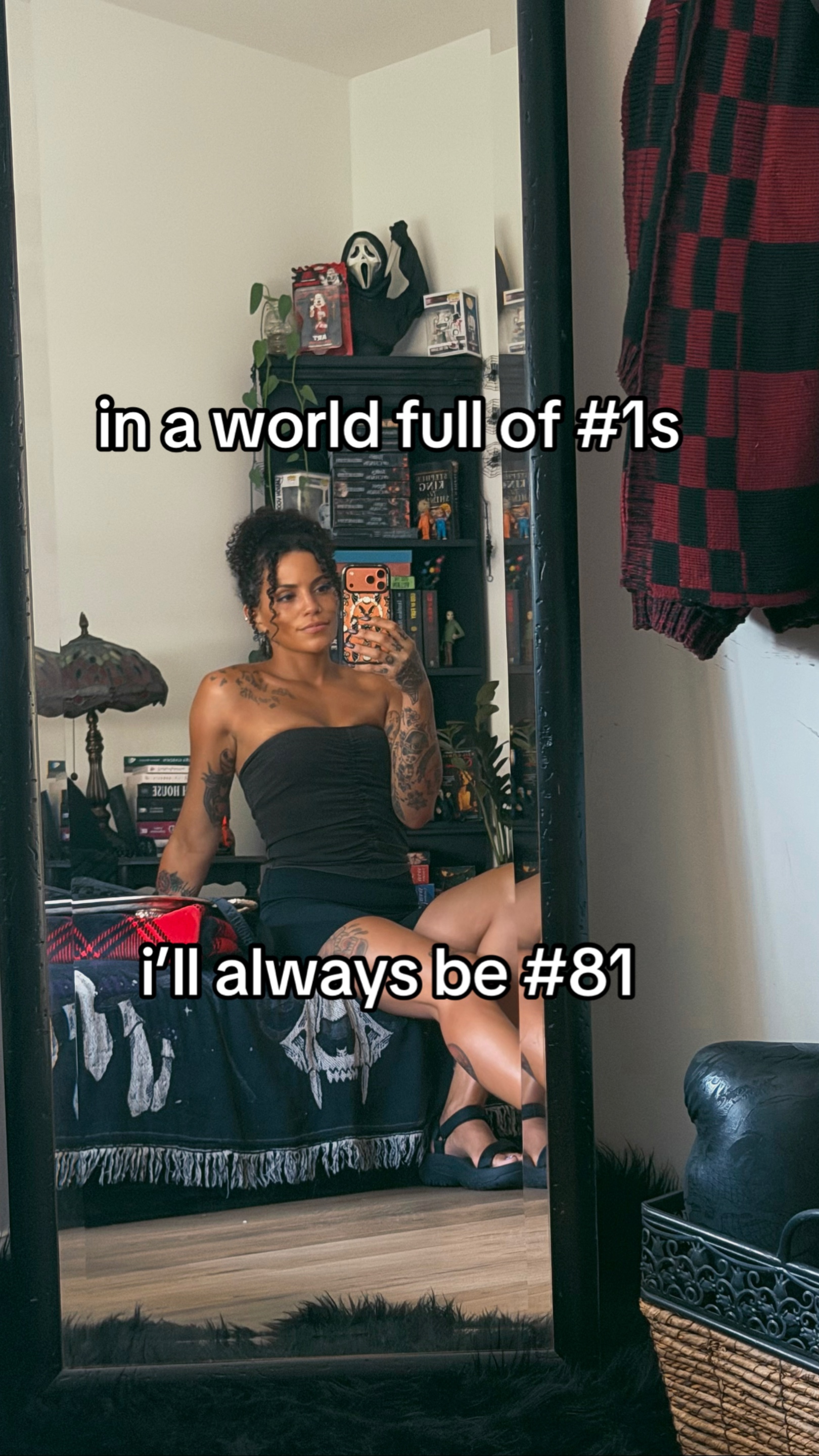 @🕸️nikki🕸️