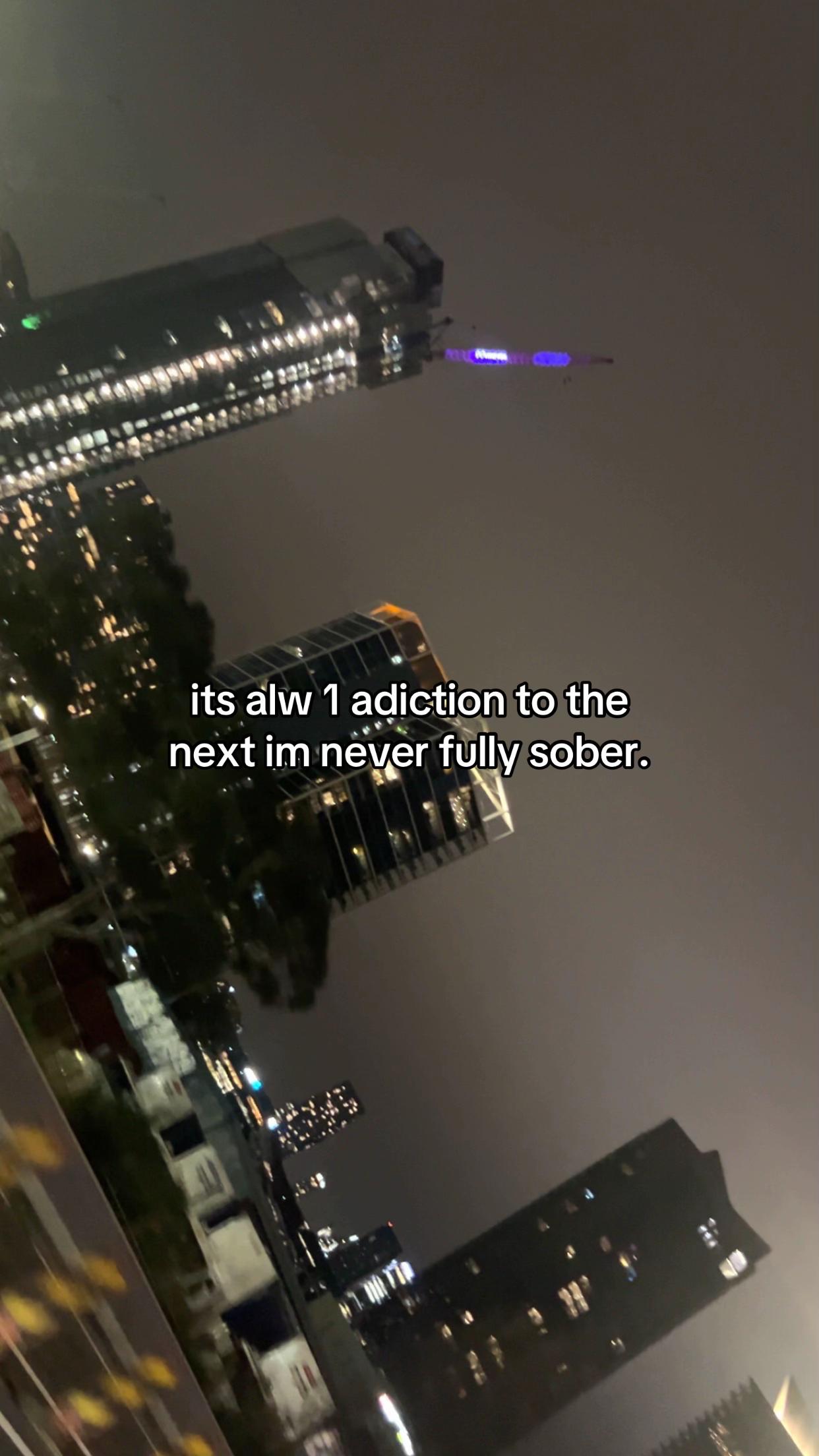 @️
