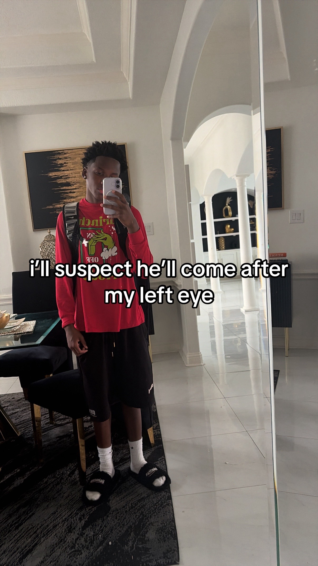 @￶