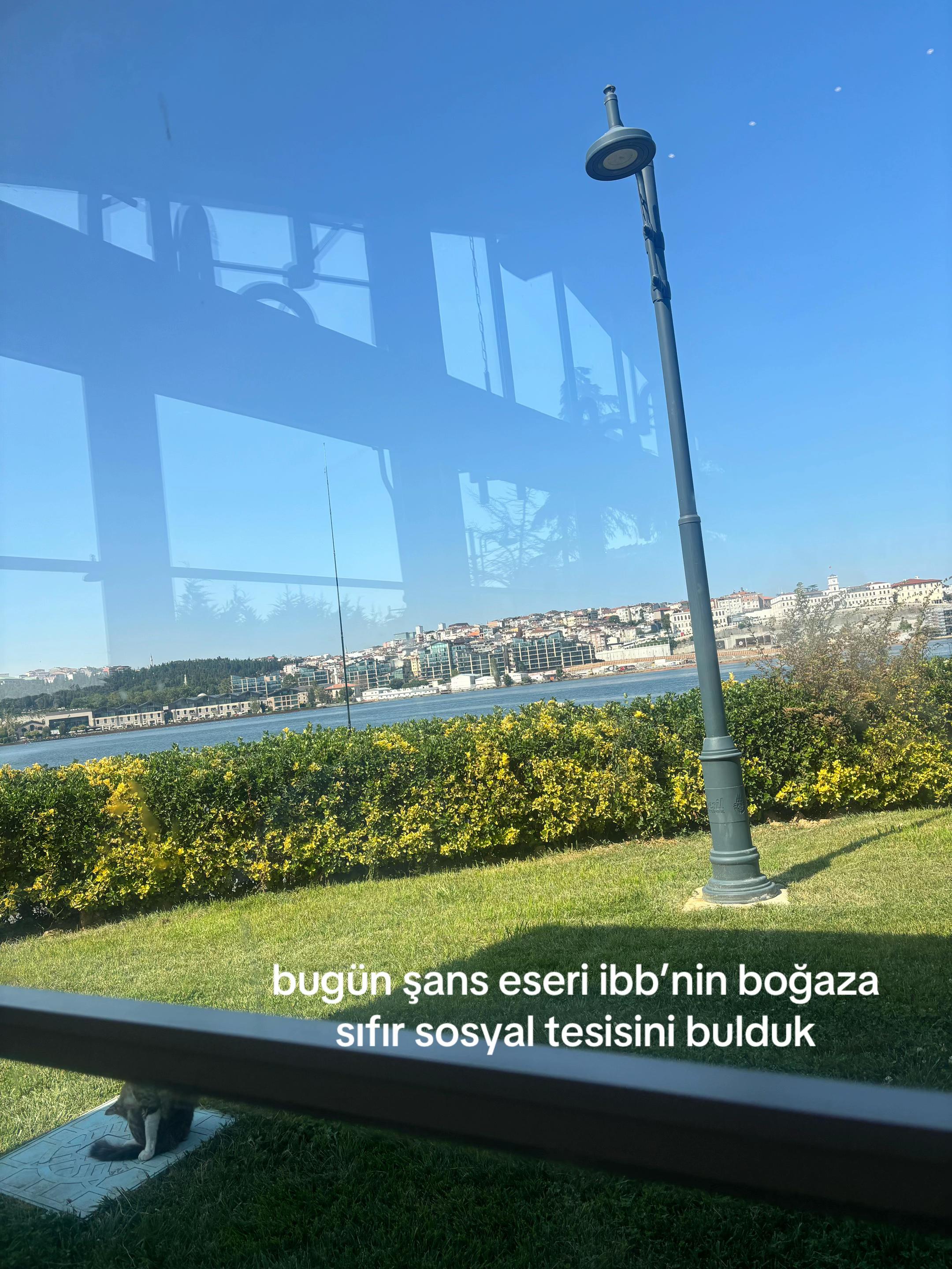 @deniz🧿🌊🐋🤍