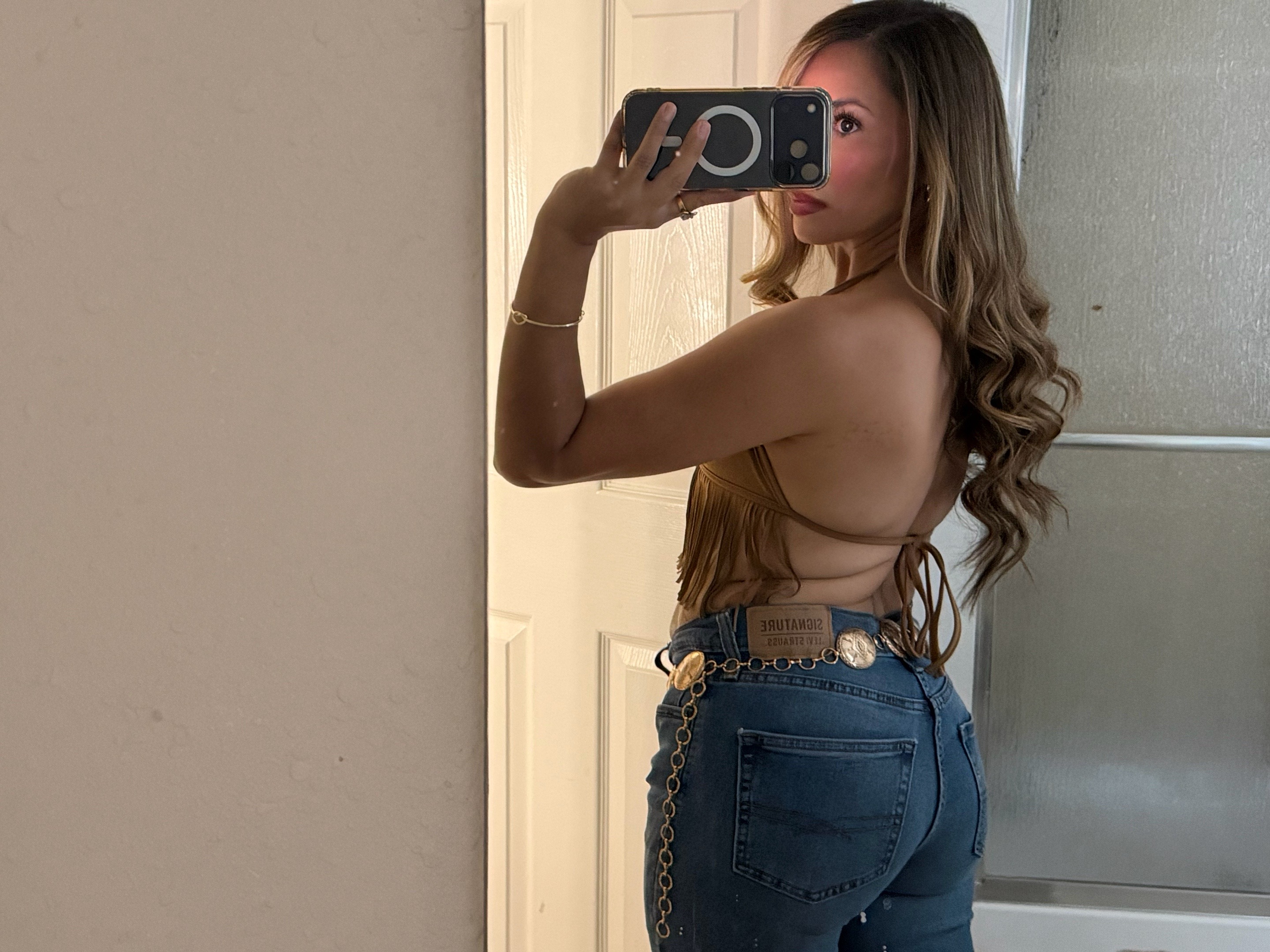@Connishaaa