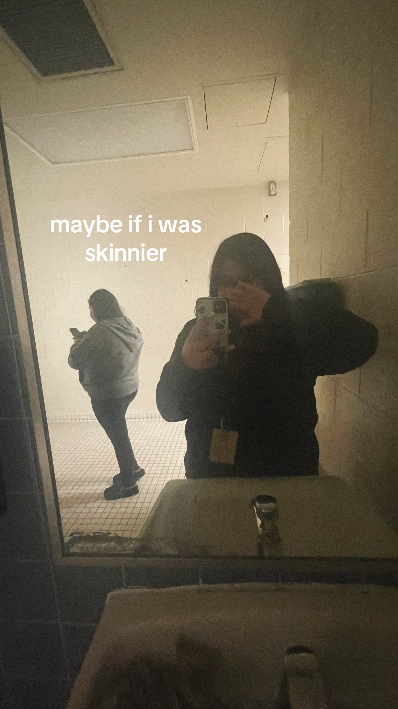 @≽^•༚• ྀི≼