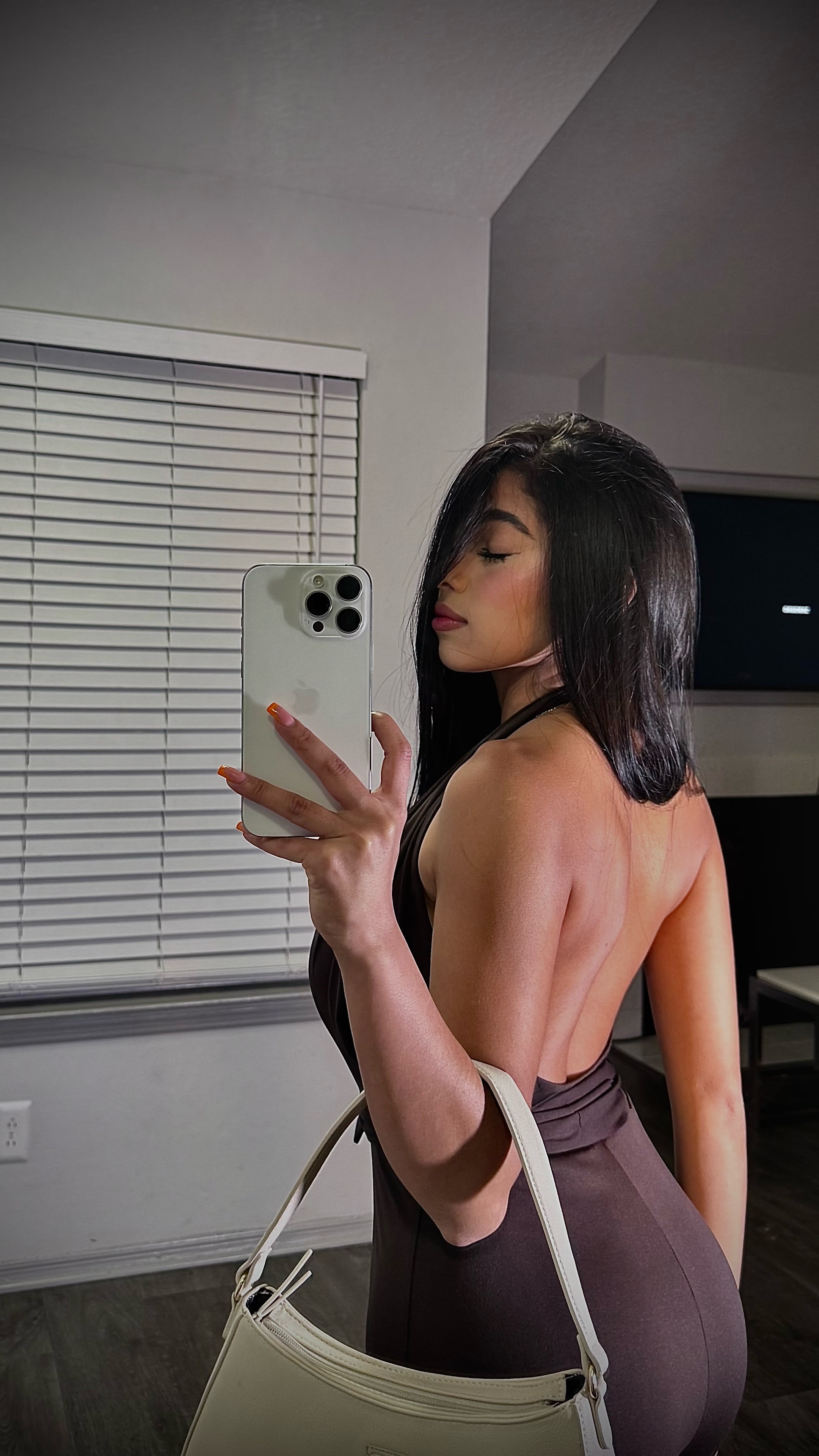 @Gabriela