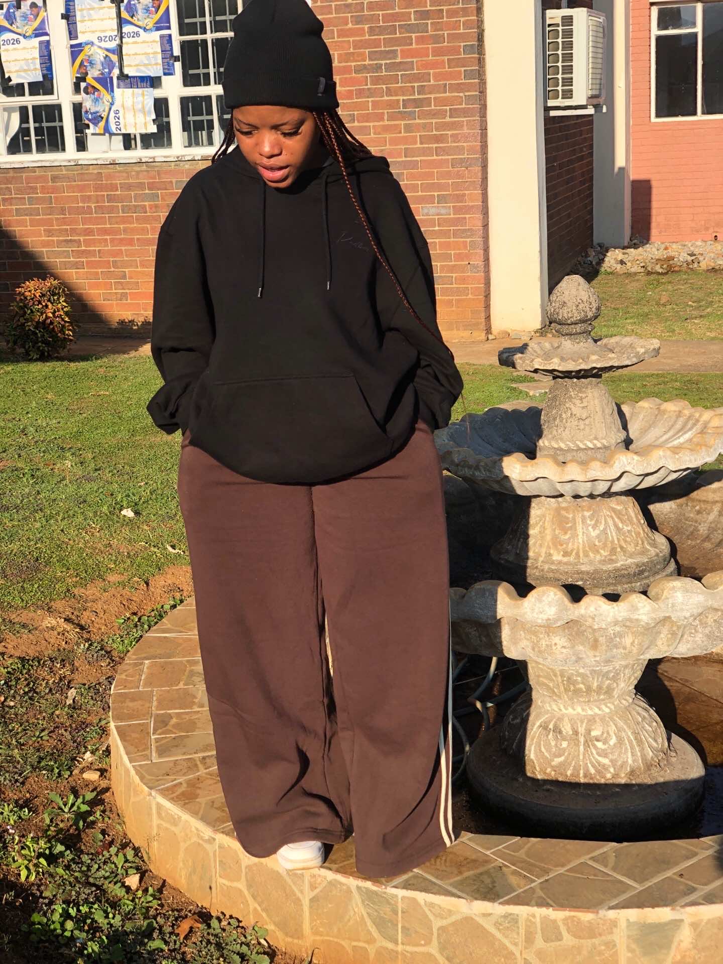 @MphoMokoena