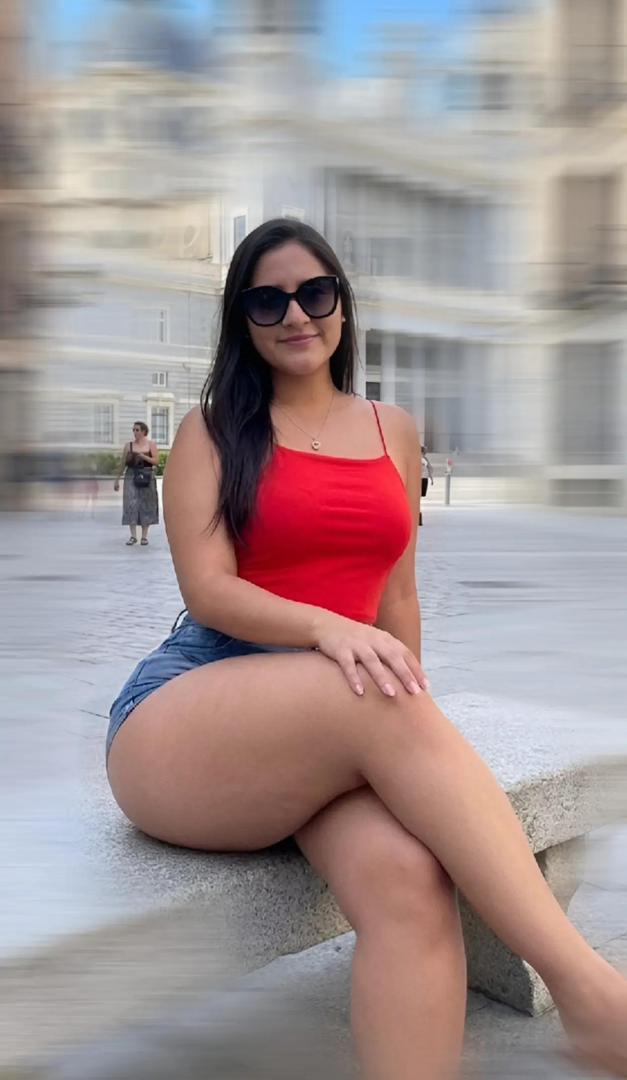 @Latinas