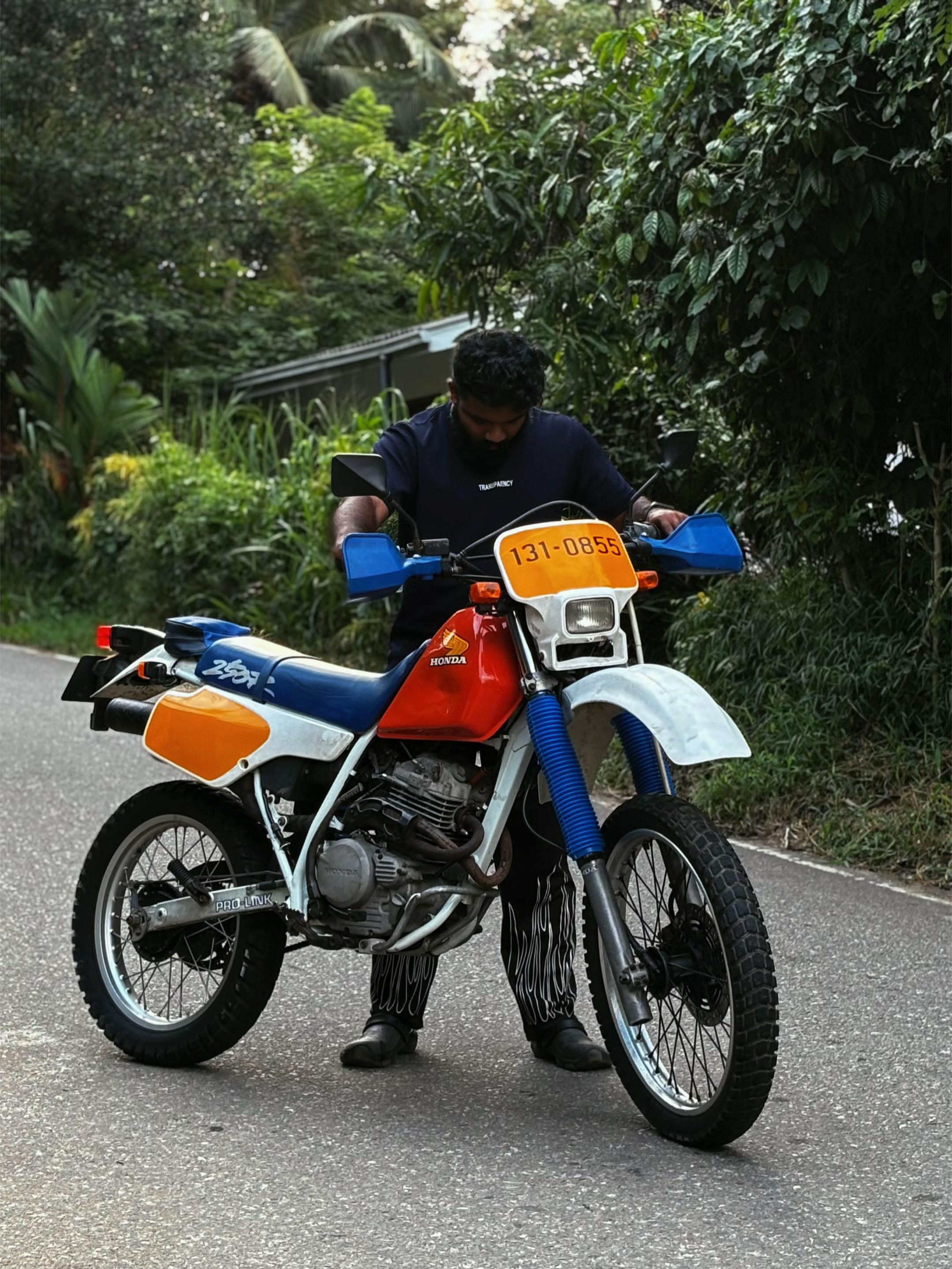 @Asesh_sandun