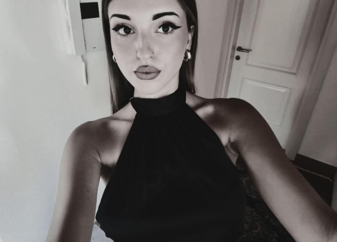 @Eva.cmz