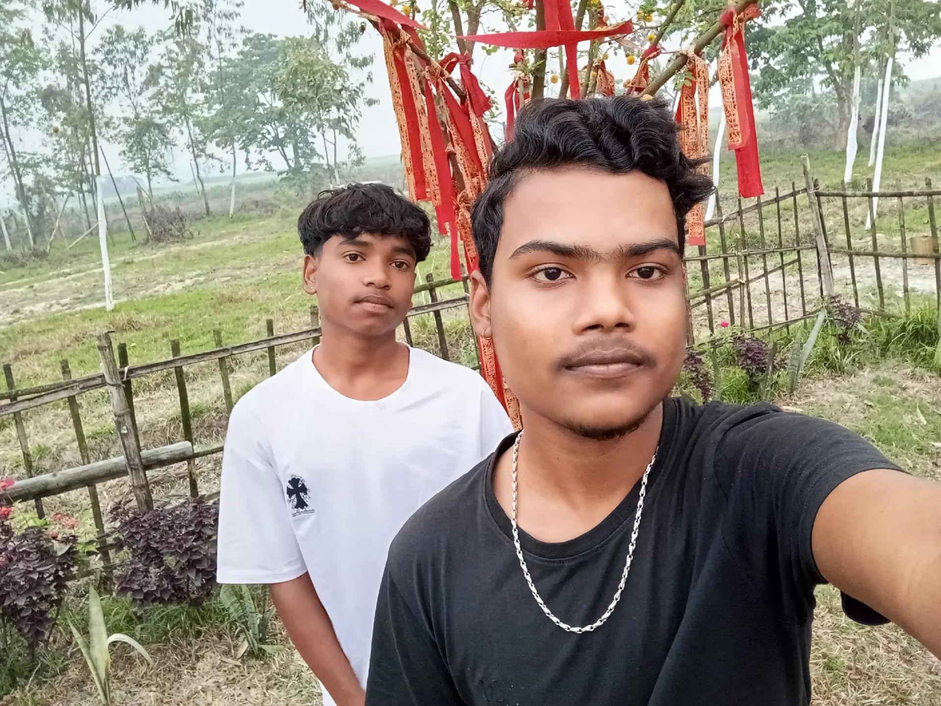 @T I T Λ N