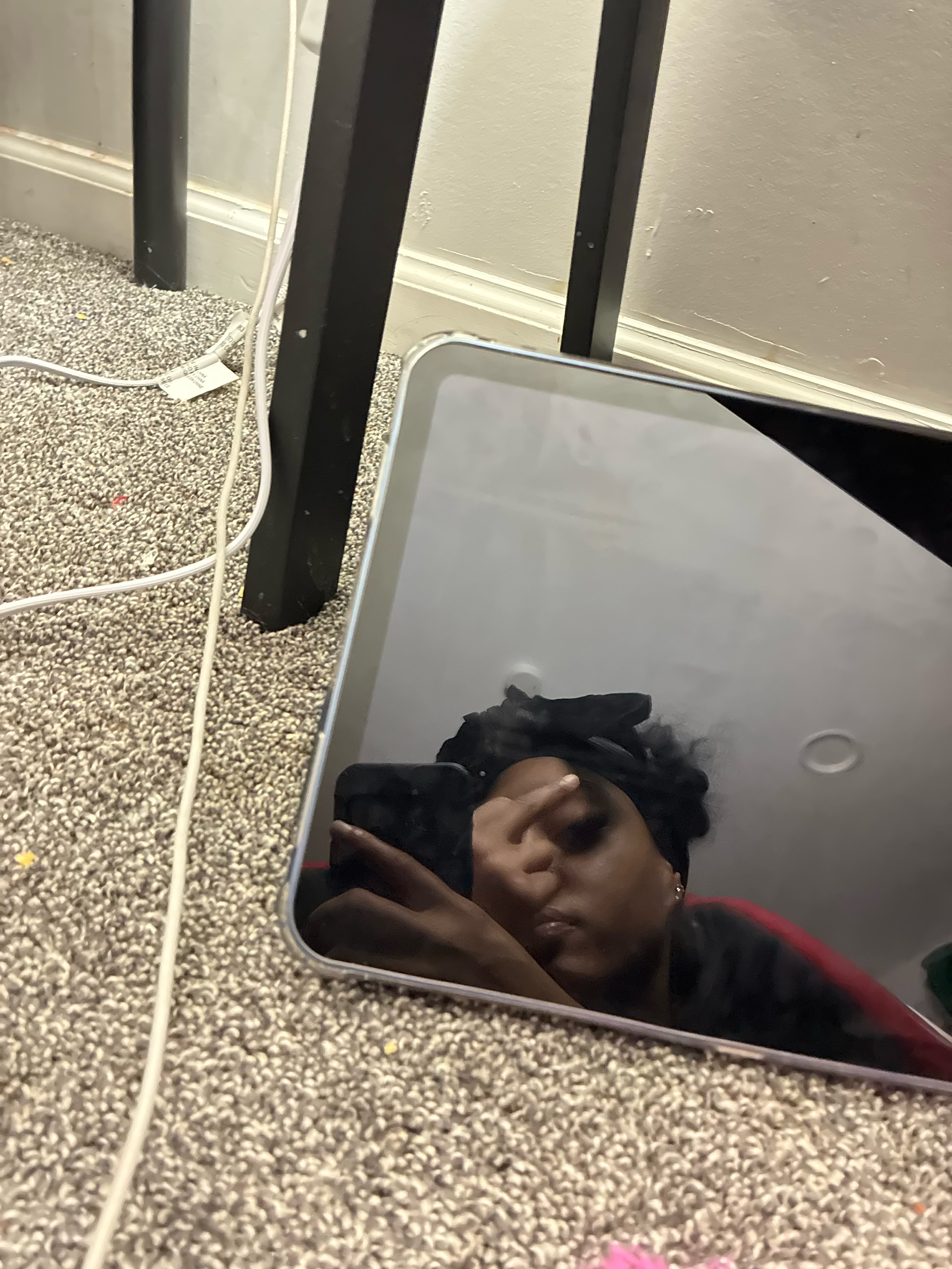 @someweirdrandomgirl