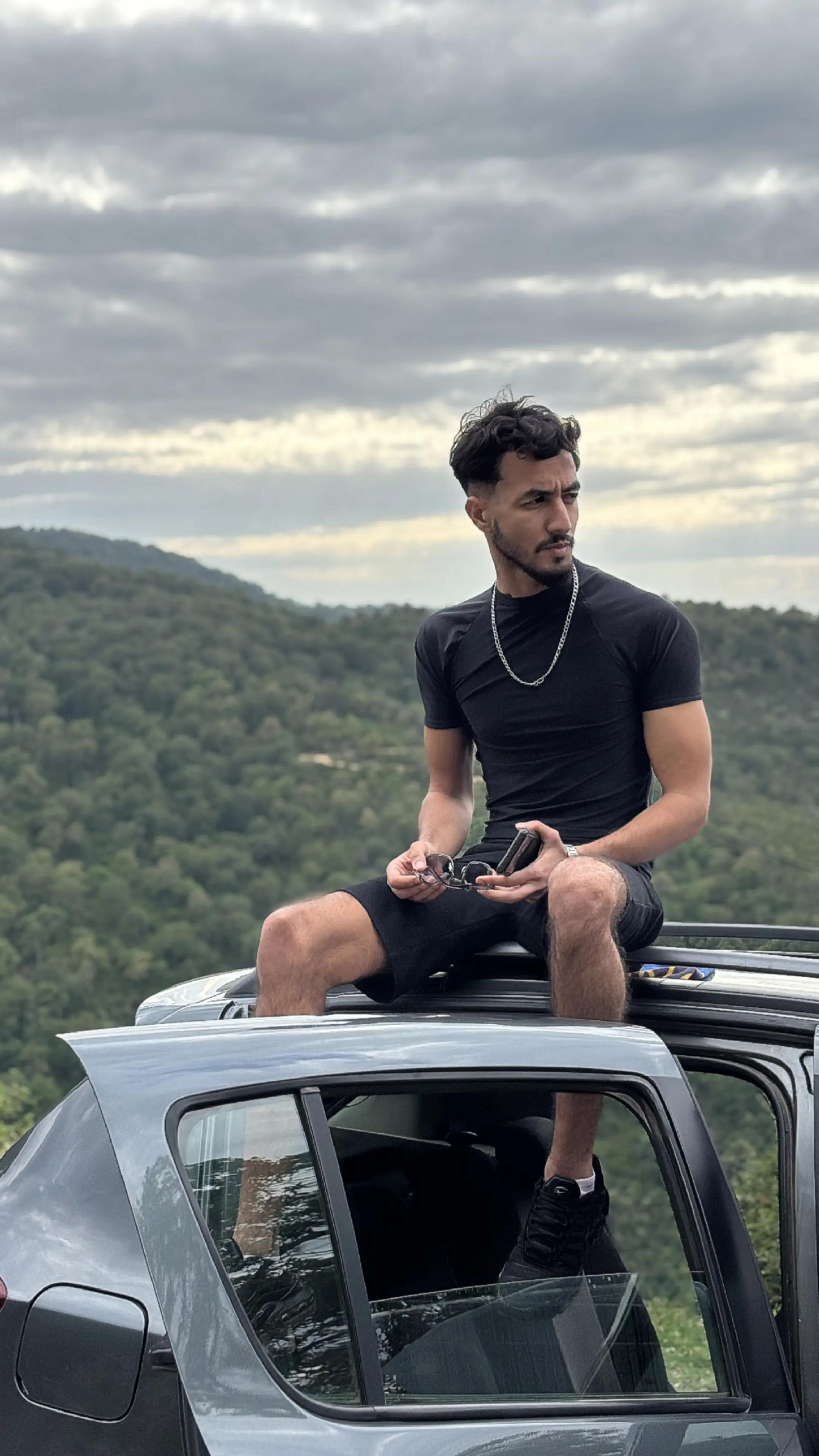 @Anis Benzedira | مؤنس
