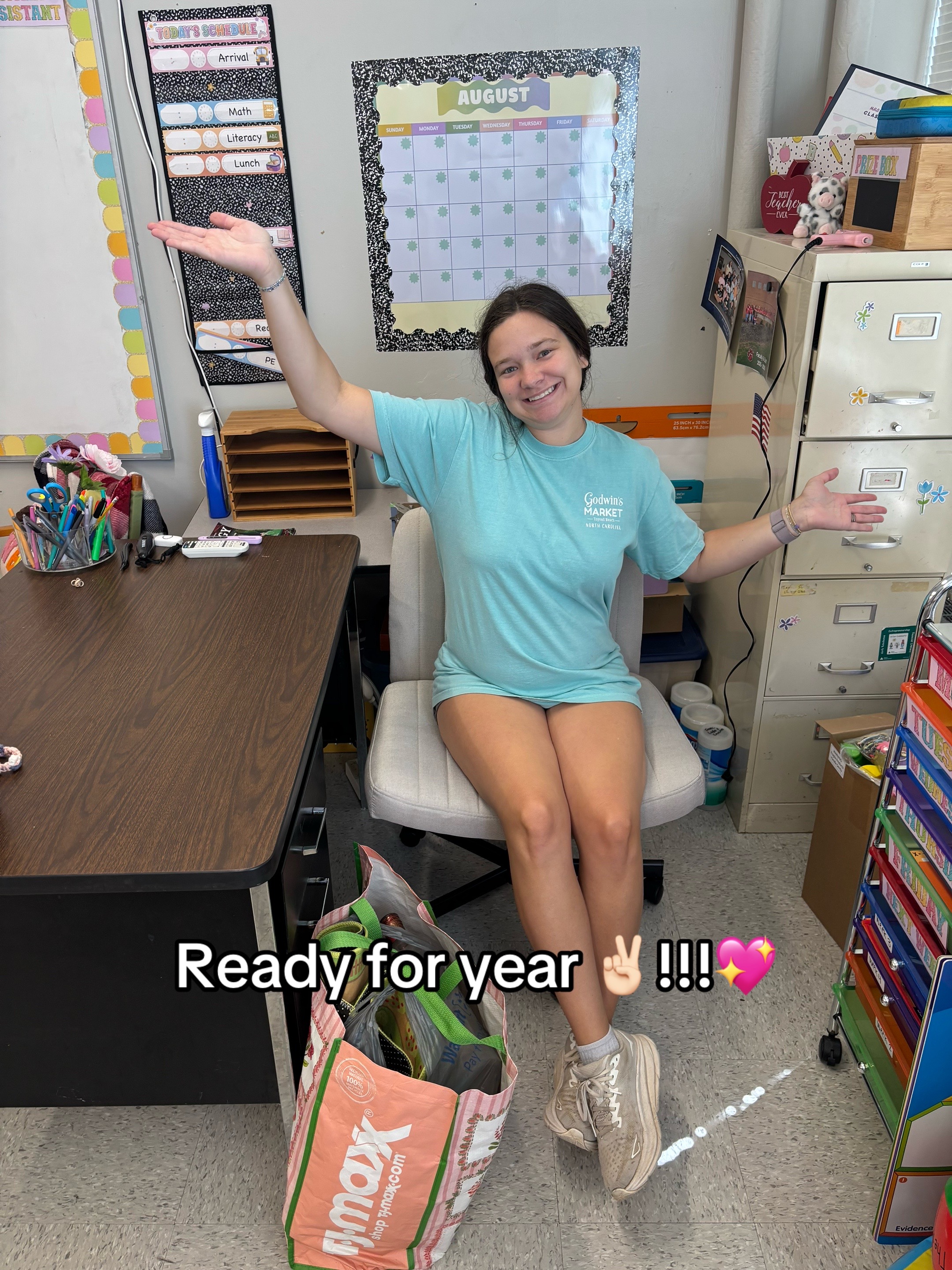 @H A N N A H 🪩 💜 💌 🎀