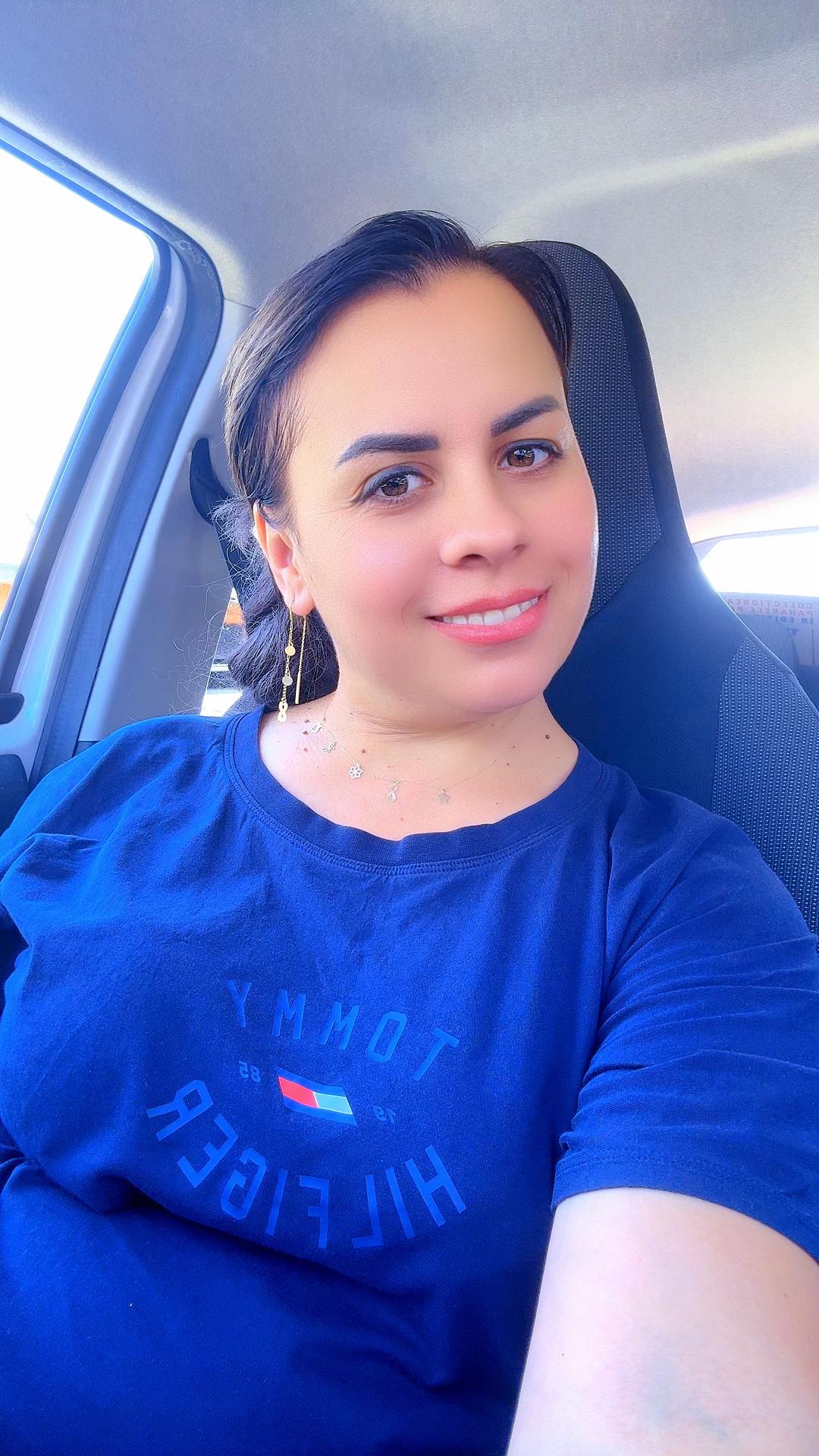 @🥰Alexandra Alexutza 🥰
