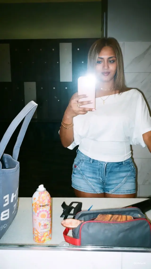 @anayrb 🐊