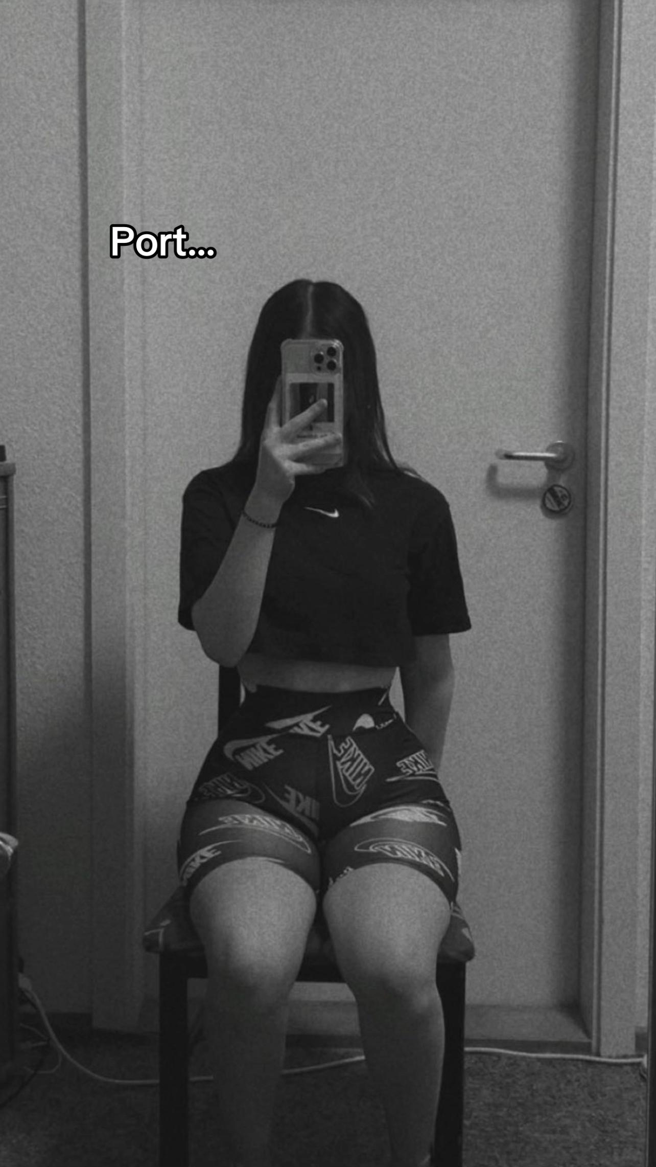 @Alexa🤍🐍