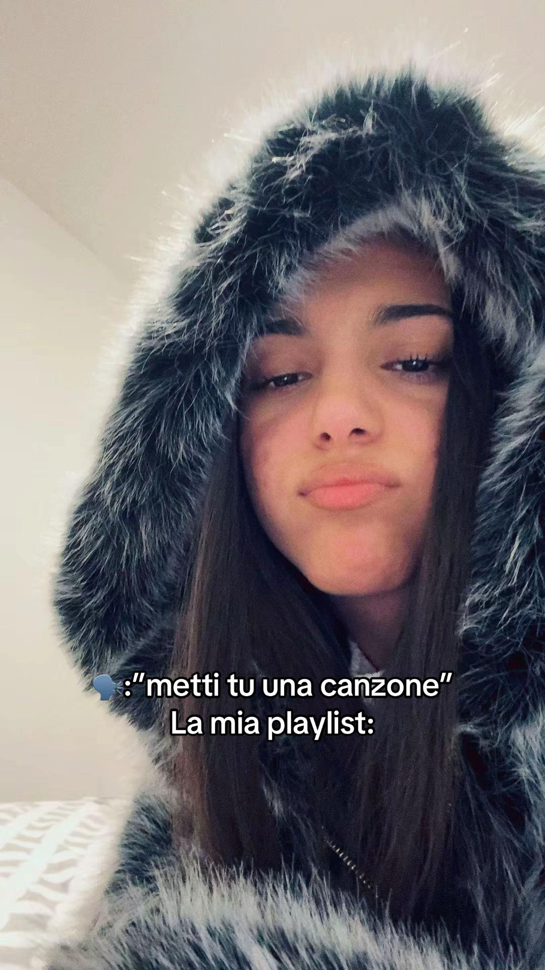 @Thereal𝓵𝓪𝓿𝓲𝓷𝓲𝓪💋