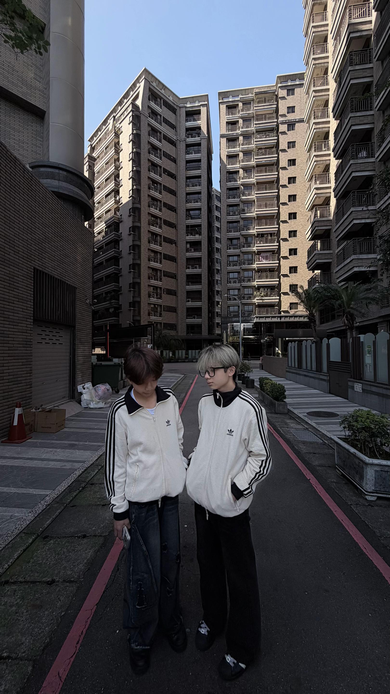 @천