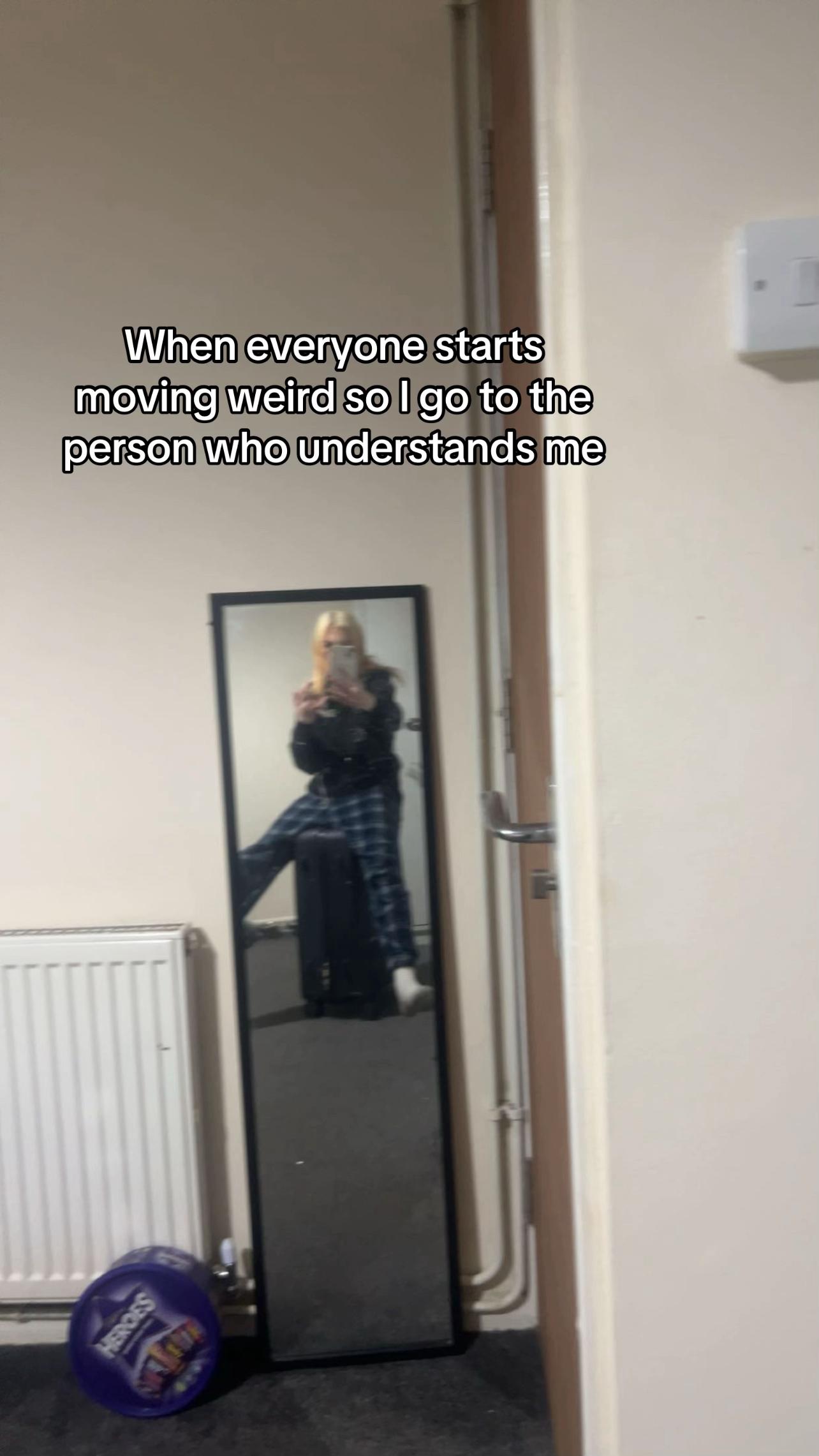 @️
