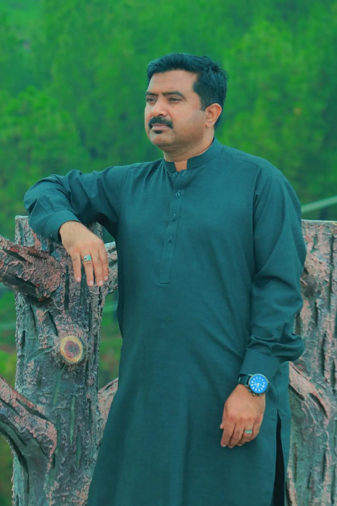 @NaSiRqUrEsHi