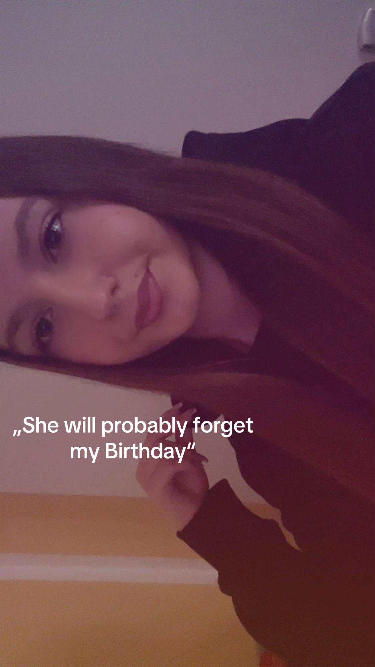 @🫐