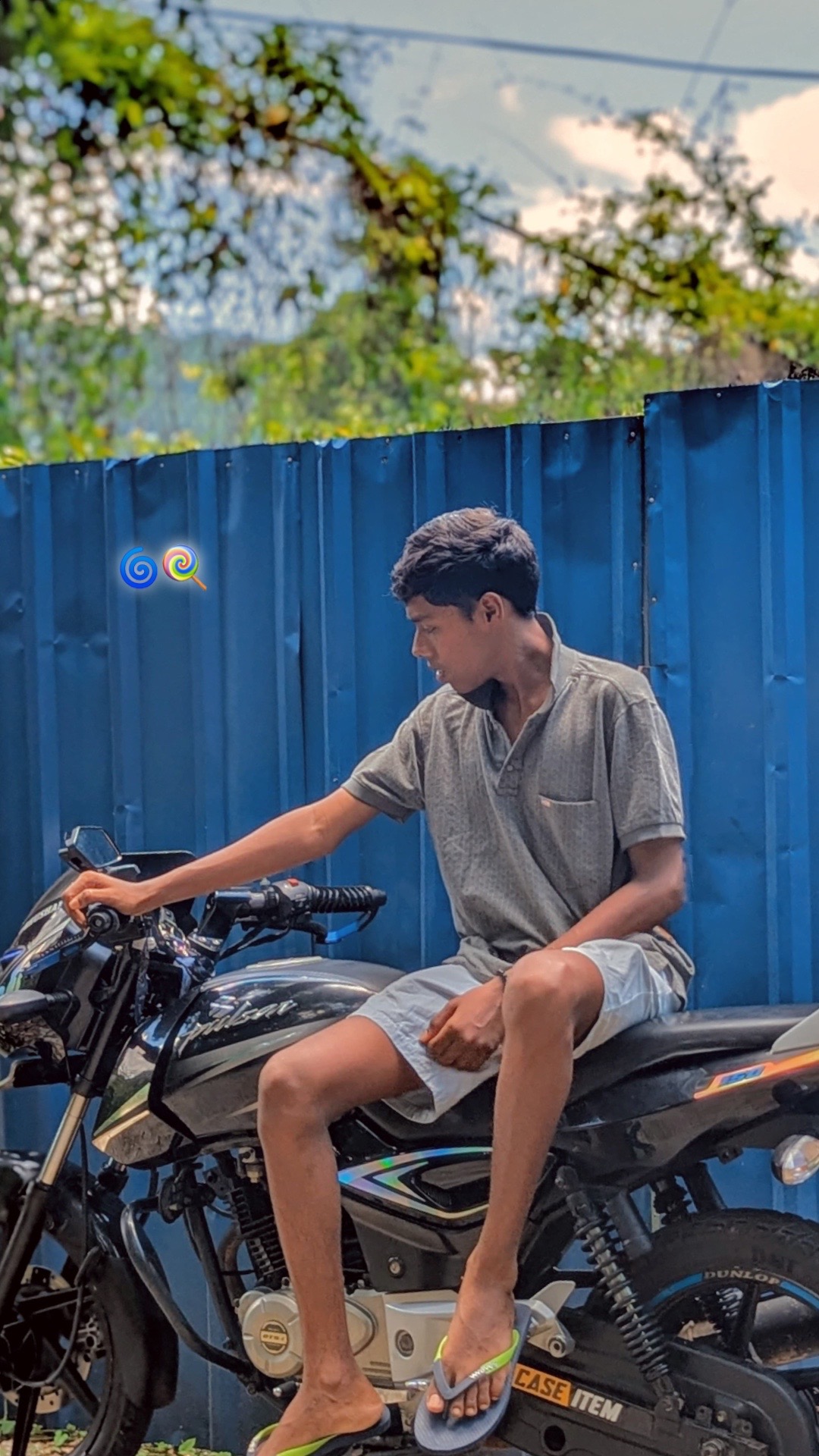 @Dinuz📍