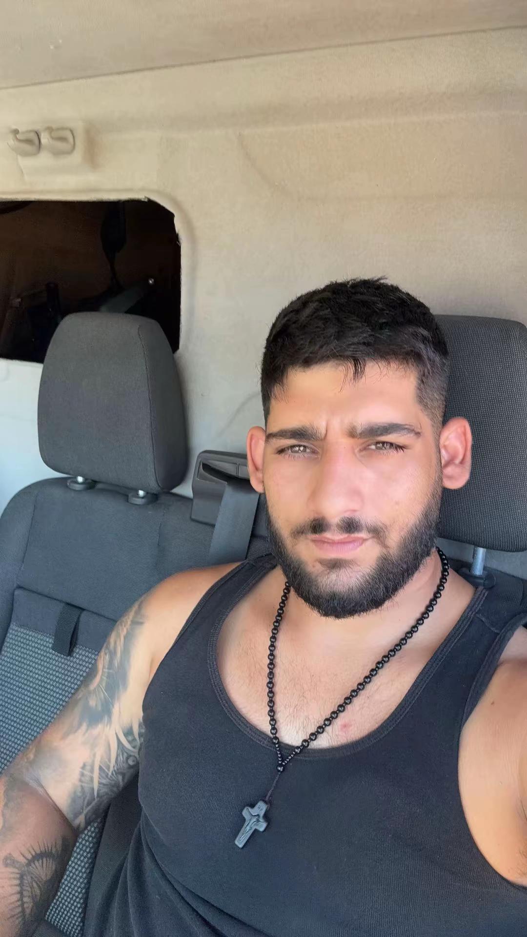 @Sfiggos_03