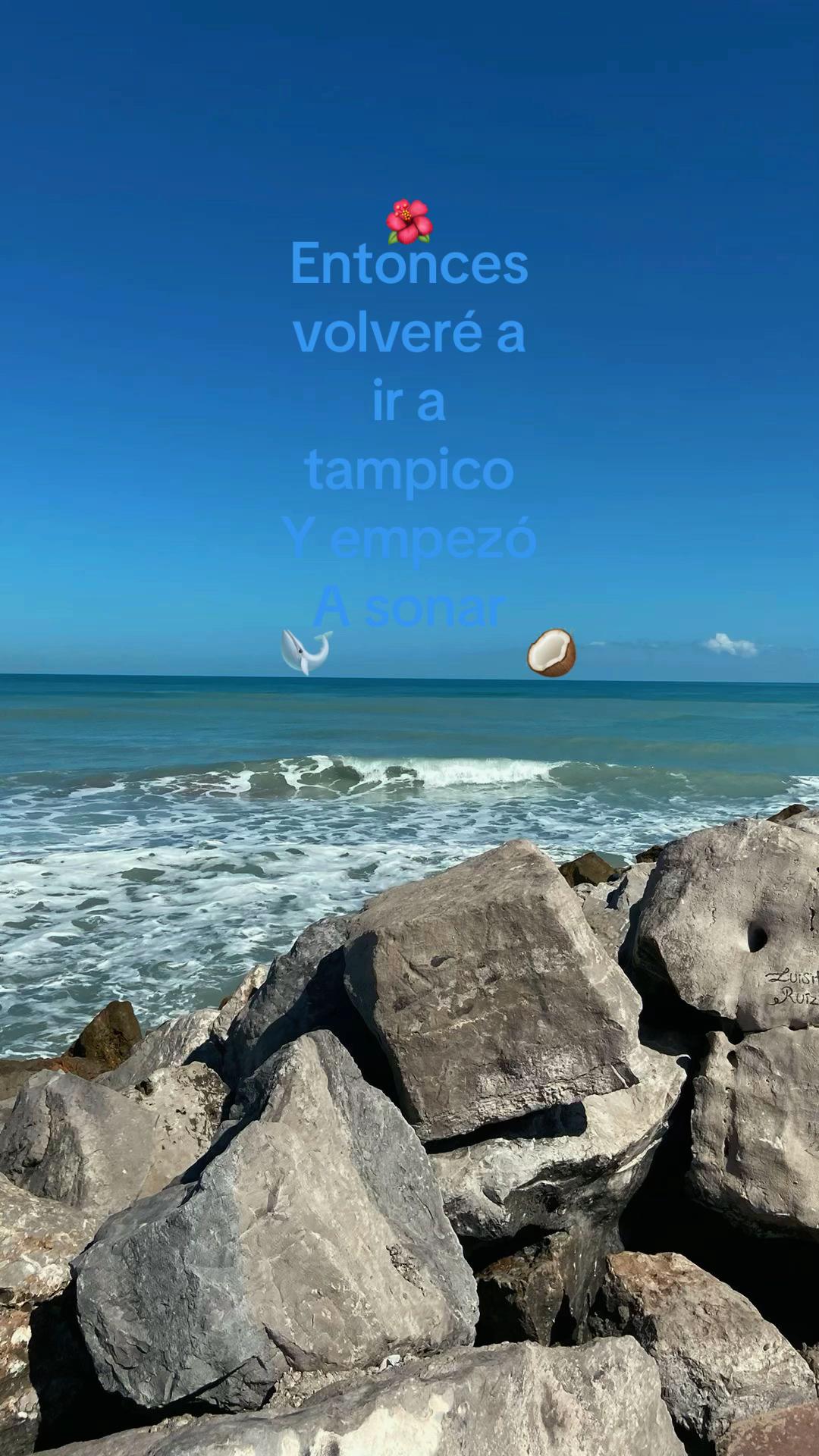@///