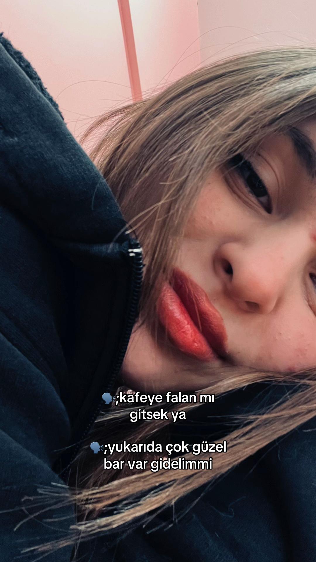 @𝒩𝒾𝒶