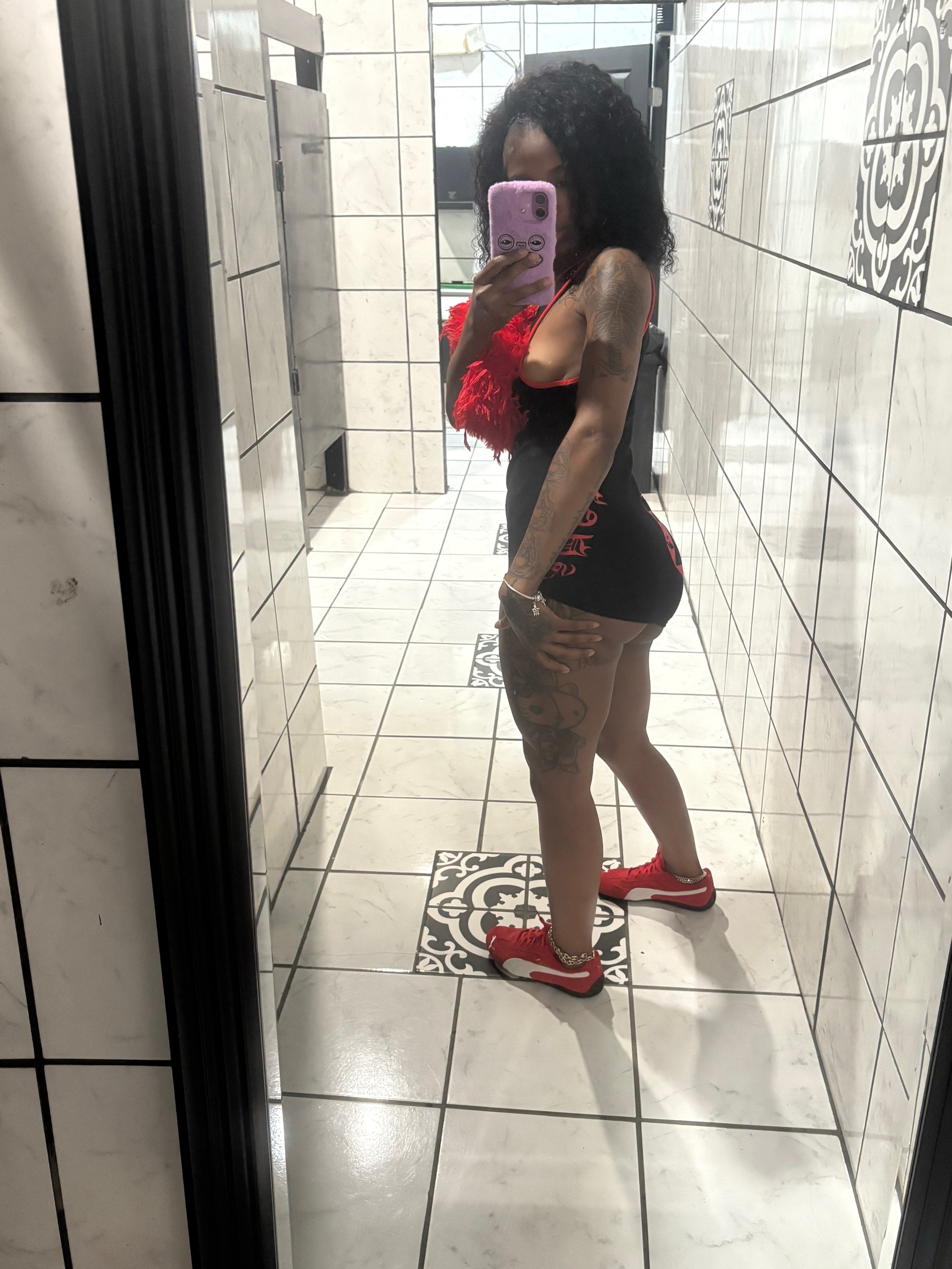 @taewayylilsister