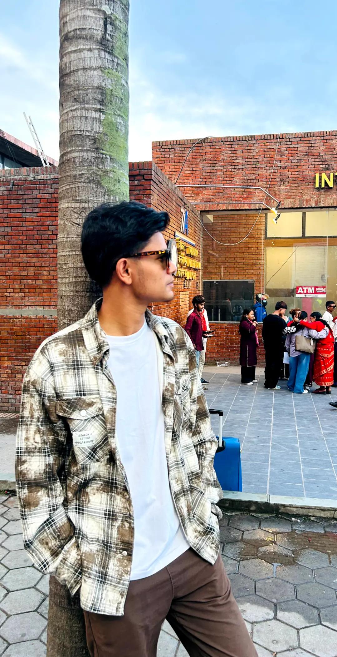 @Bhatta🫥
