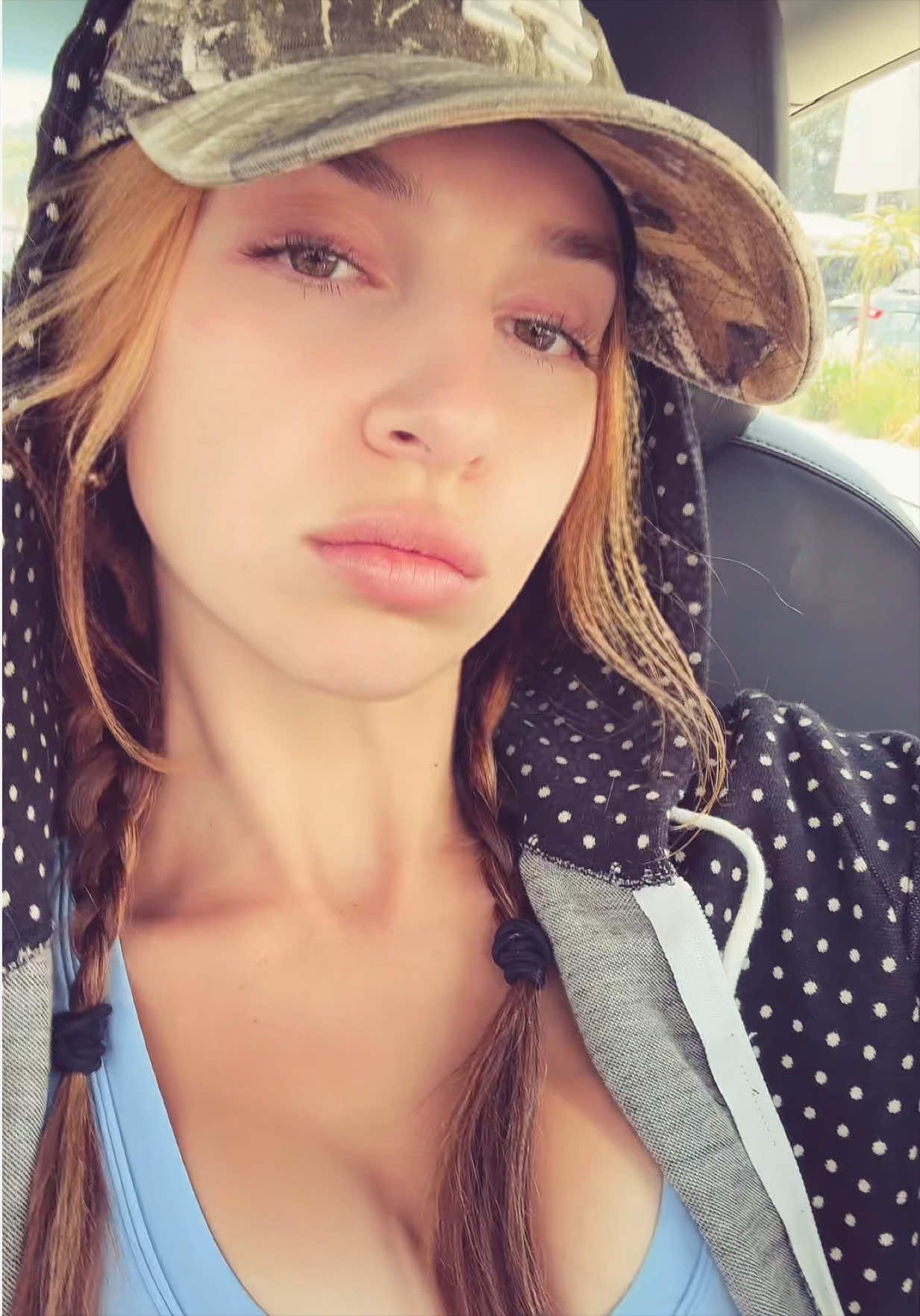 @supersexyandmysterysarah