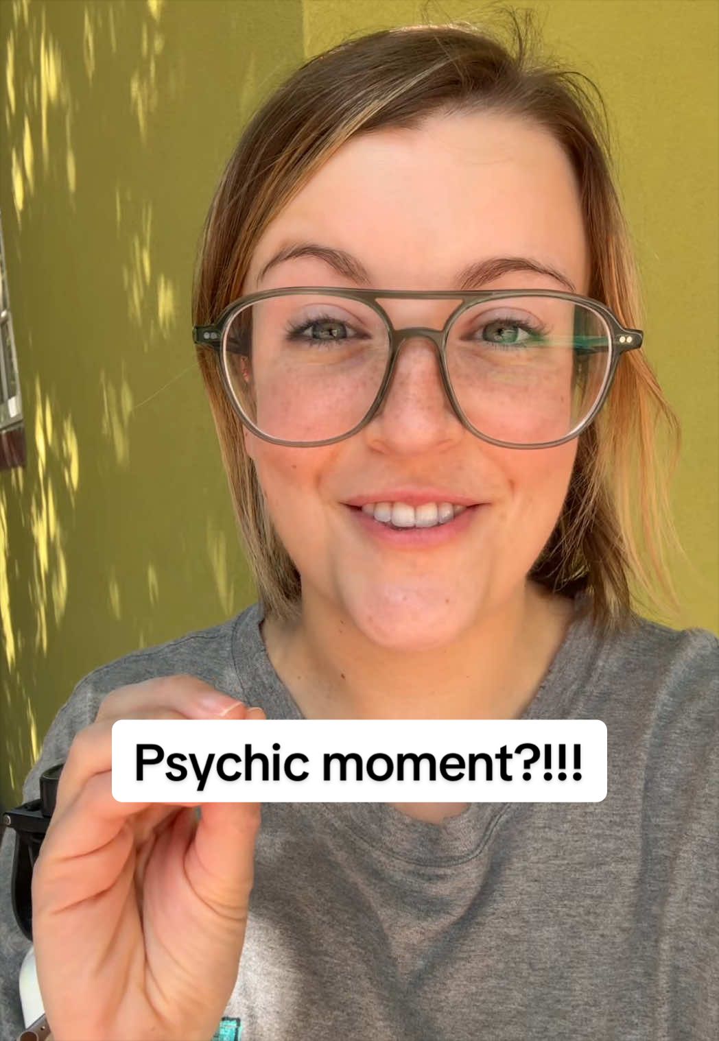 @Emilie Leyes • Hypnosis