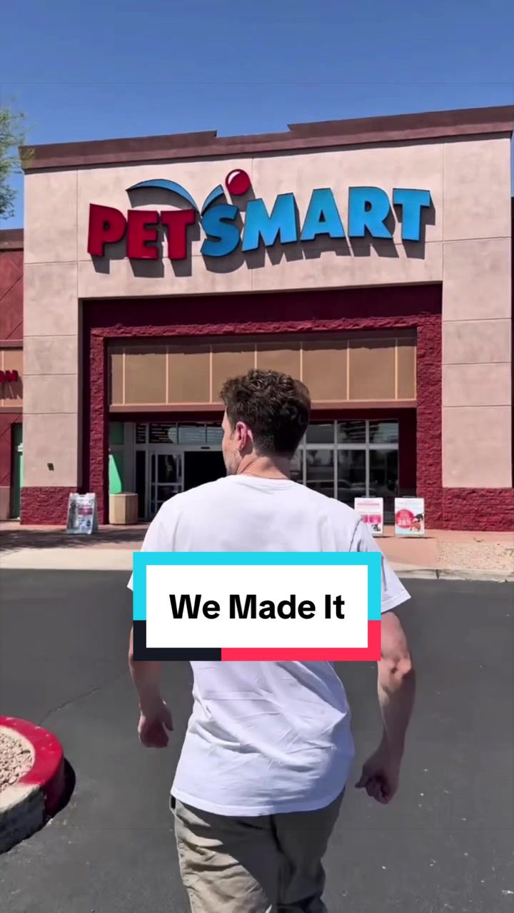 @Tuft & Paw
