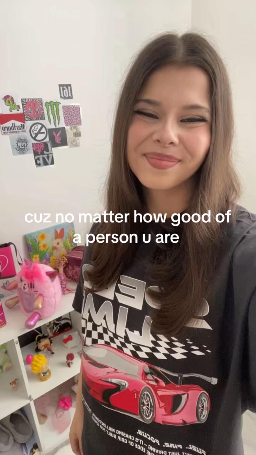 @𝓐𝓵𝓲𝓬𝓮&lsquo;♚