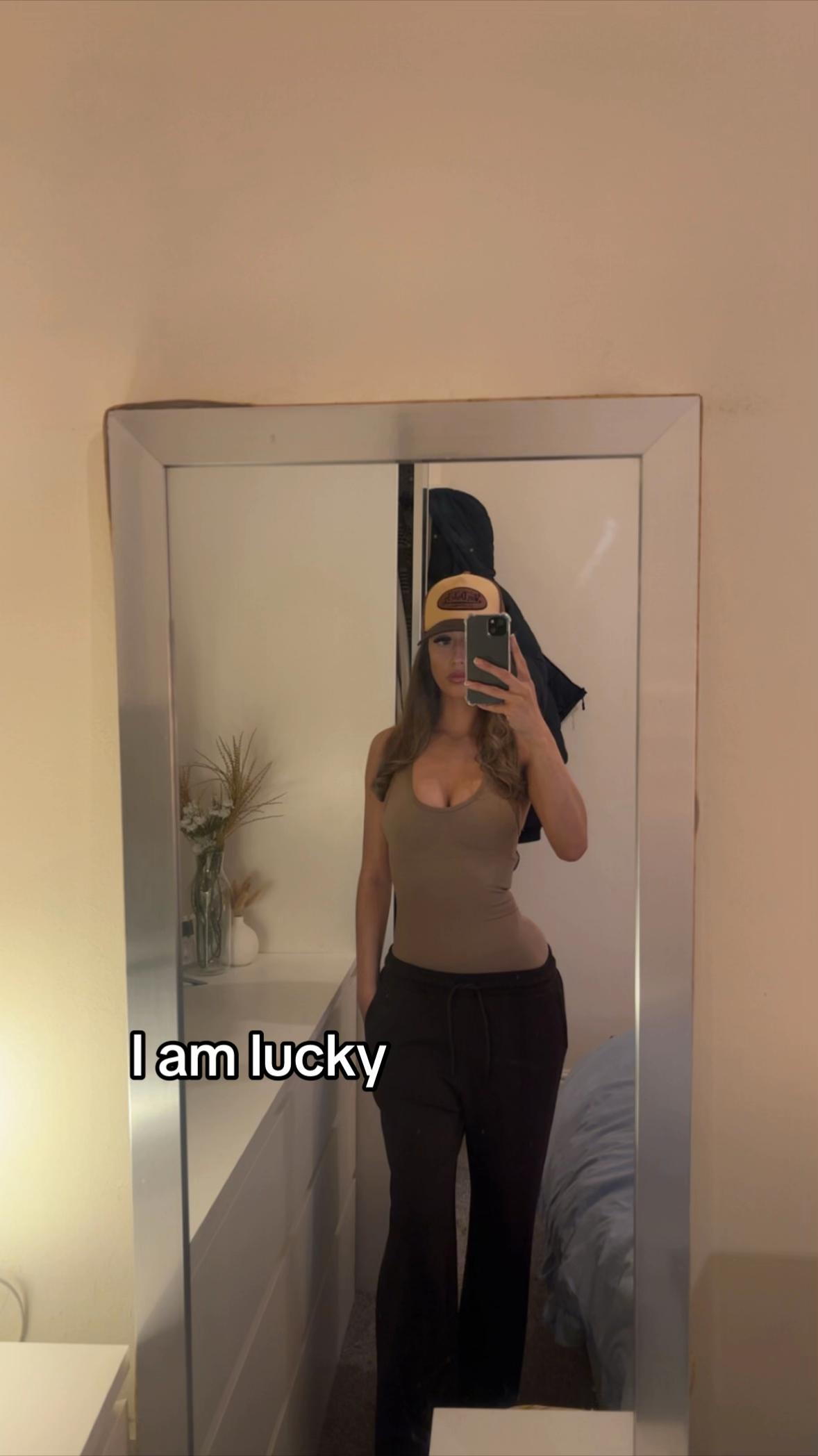 @Ella