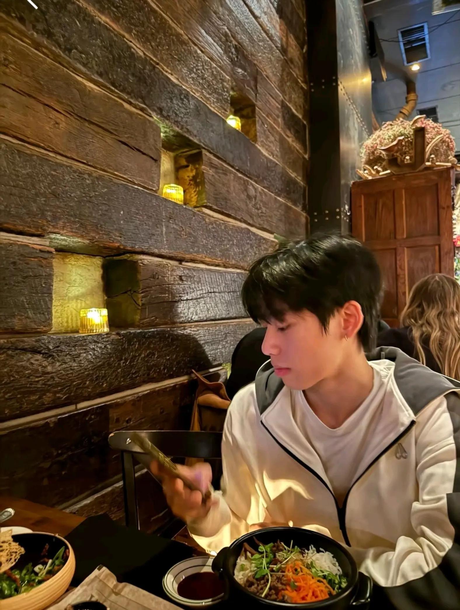 @Jihoo.