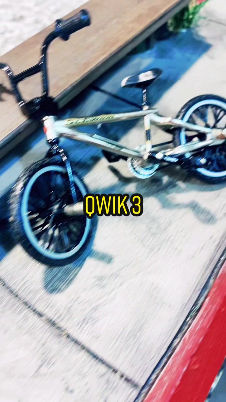 @Arturo (FingerFlipped)