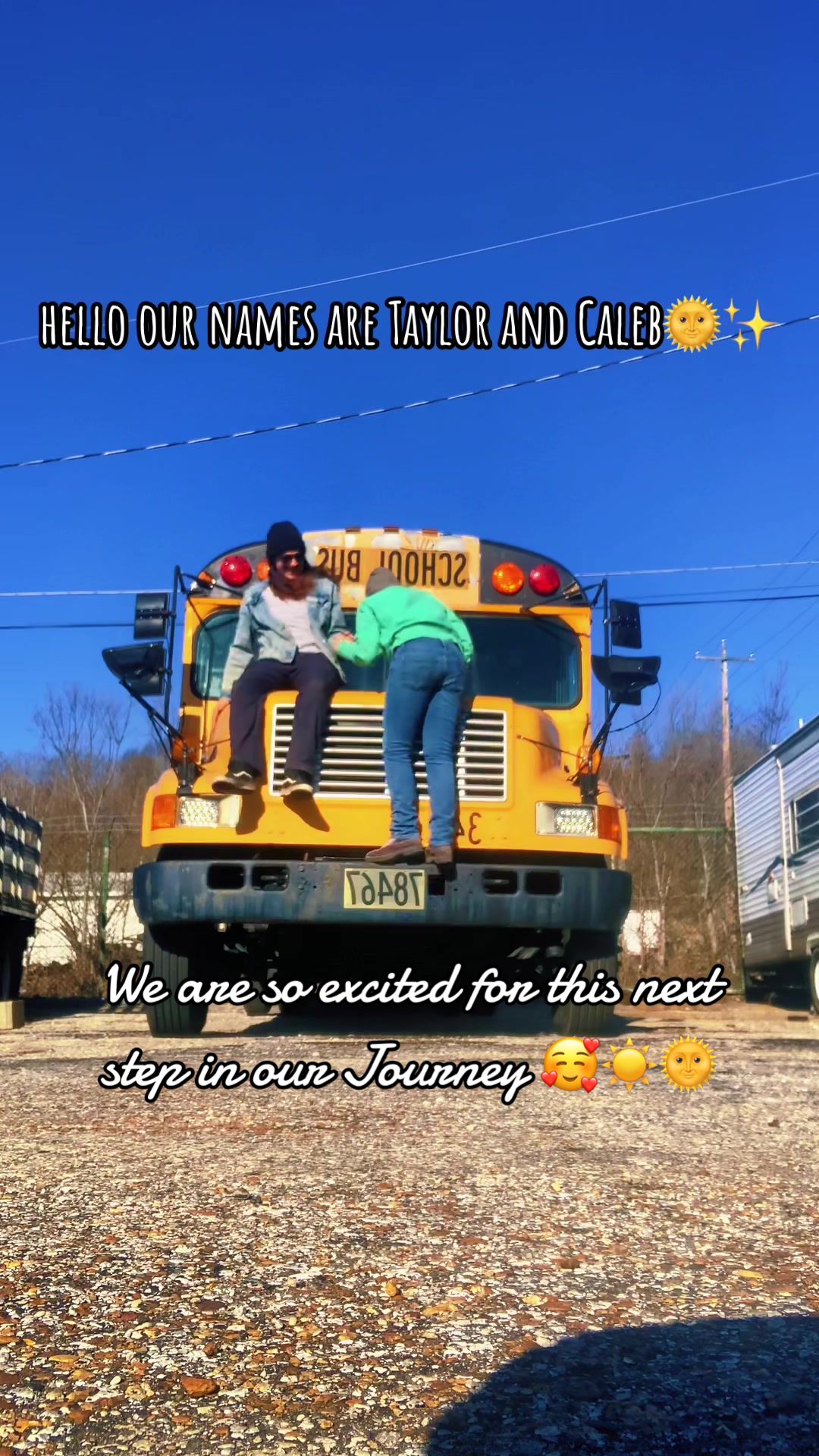 @Taylor Rayne |🚌|Digital Nomad