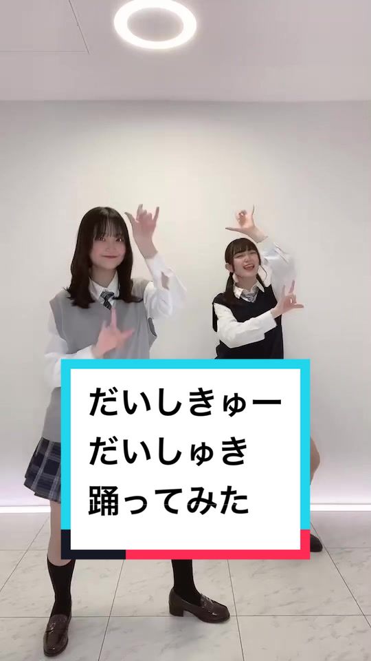 @hush x hush(ハシュハシュ)