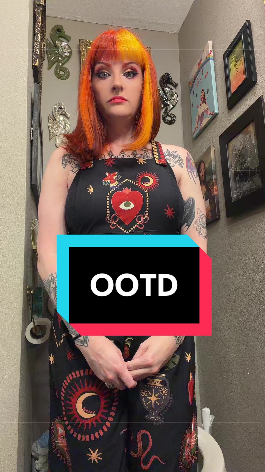 @TheButtonLady