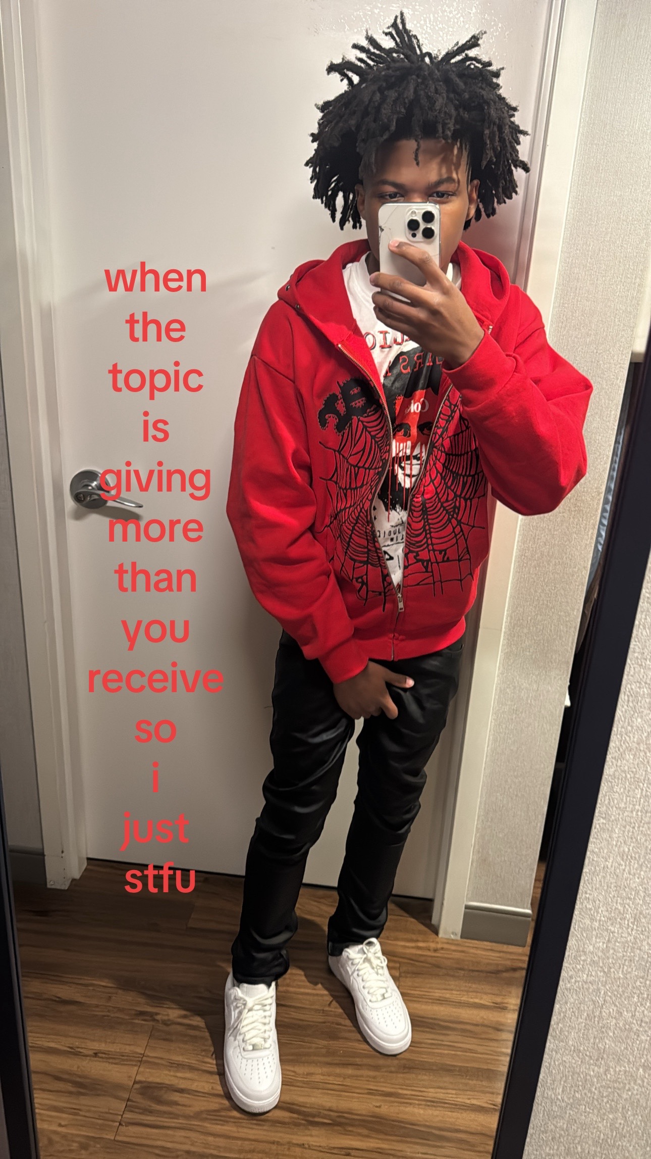 @️