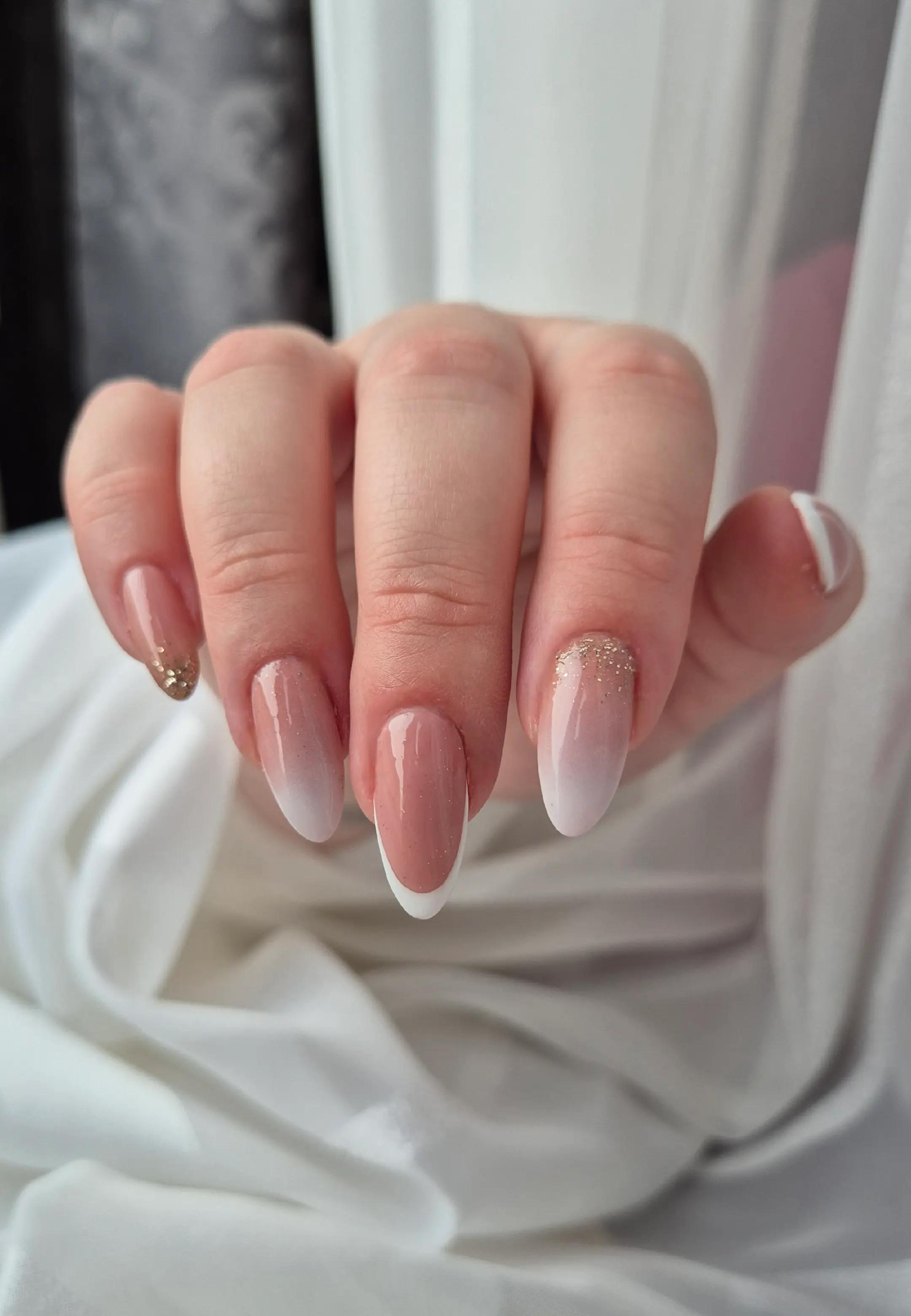 @dolu_nails