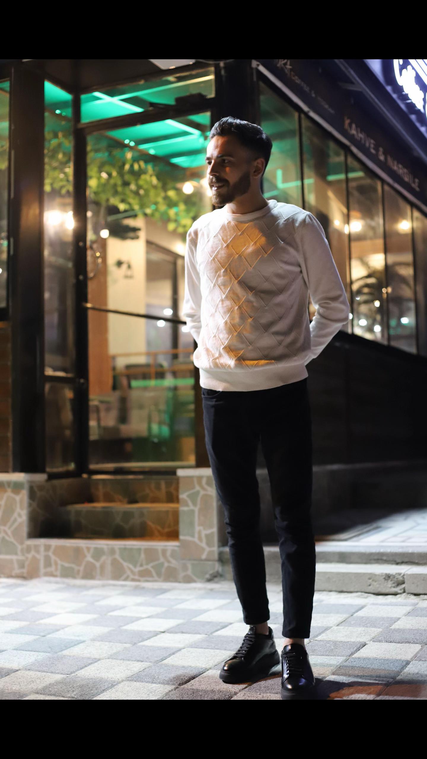 @Ömer Akşit