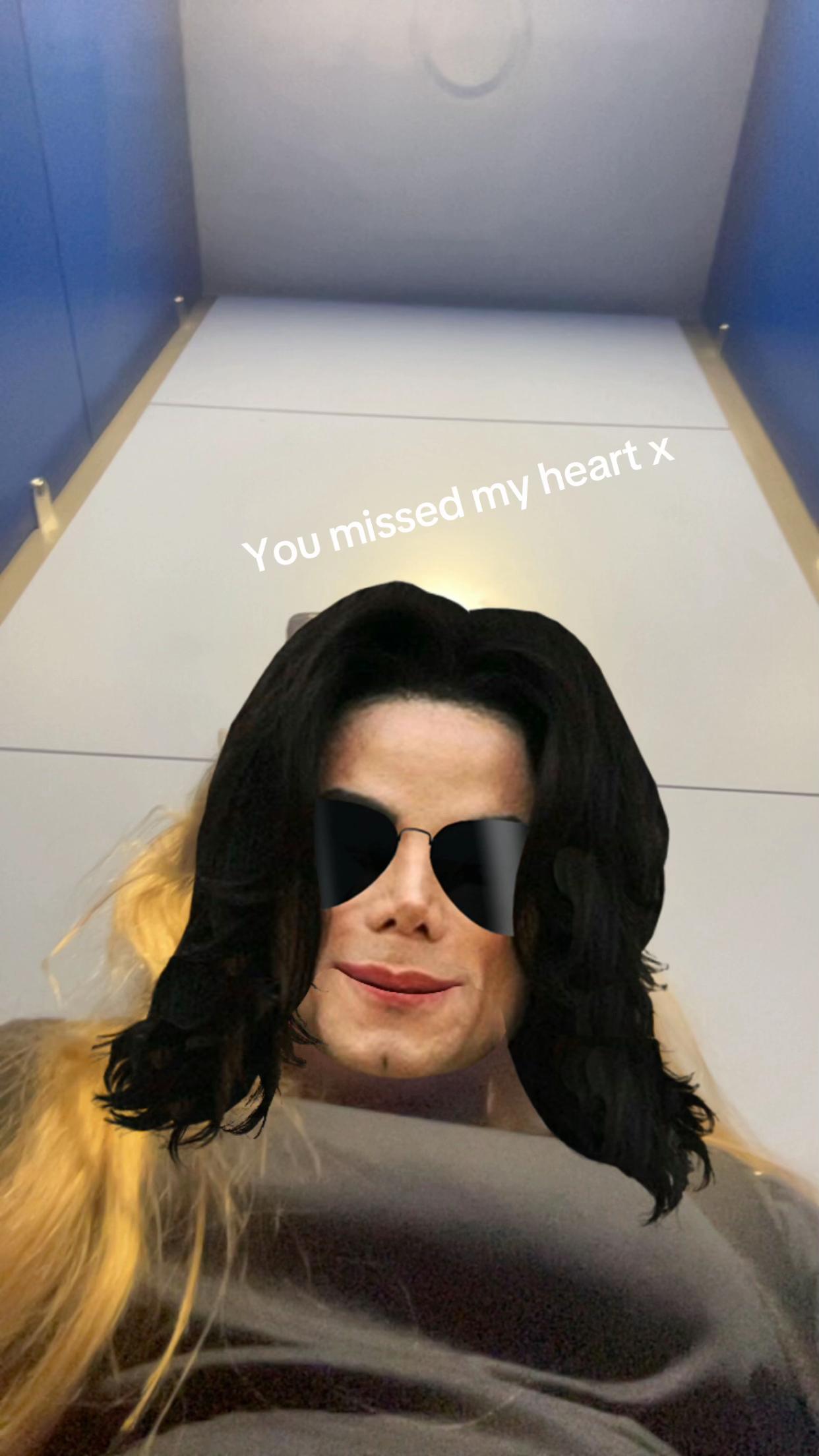 @Amelia-rose🤍🌎